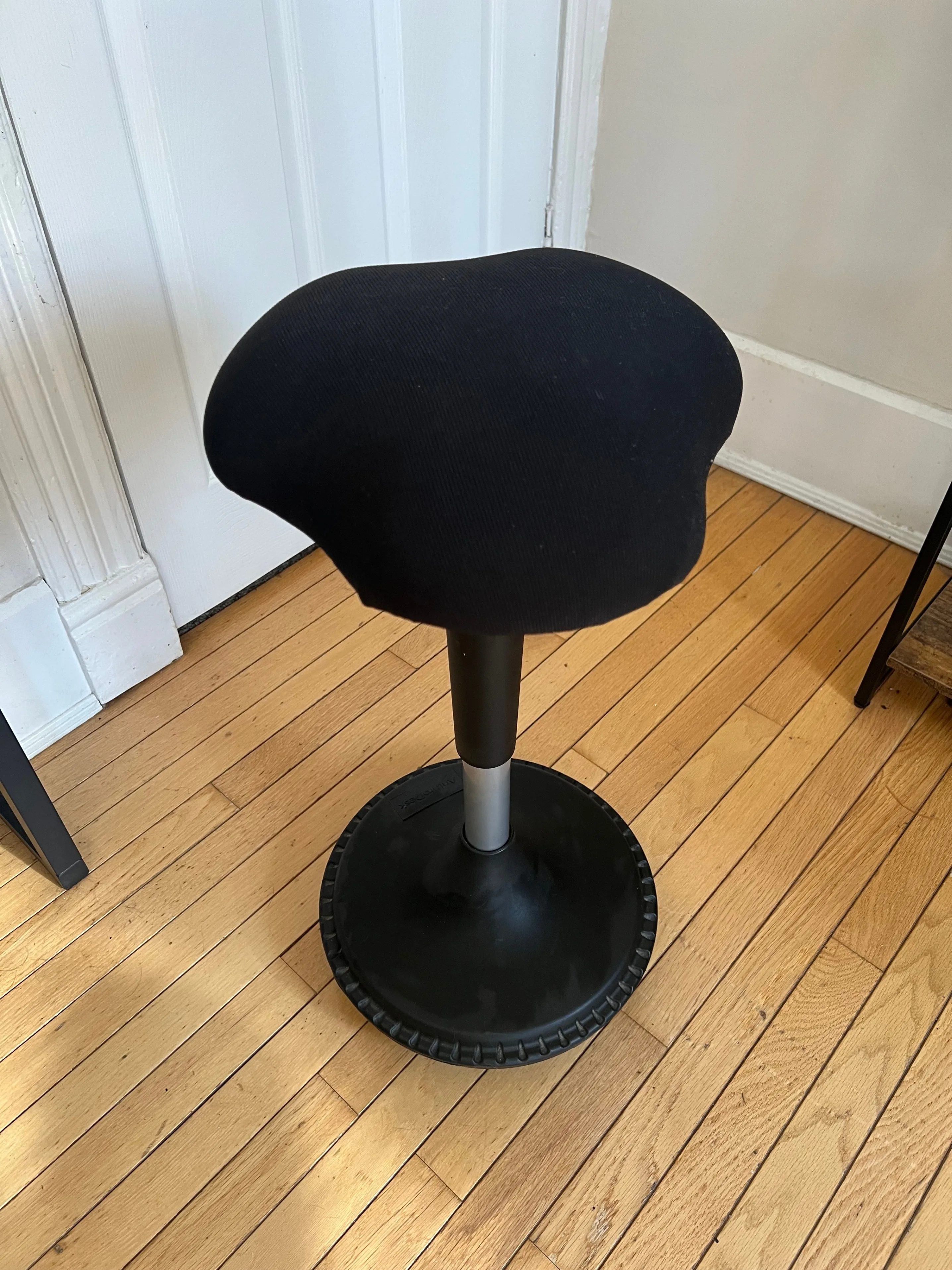 Wobble Chair Ergonomic Active Sitting Stool thumbnail