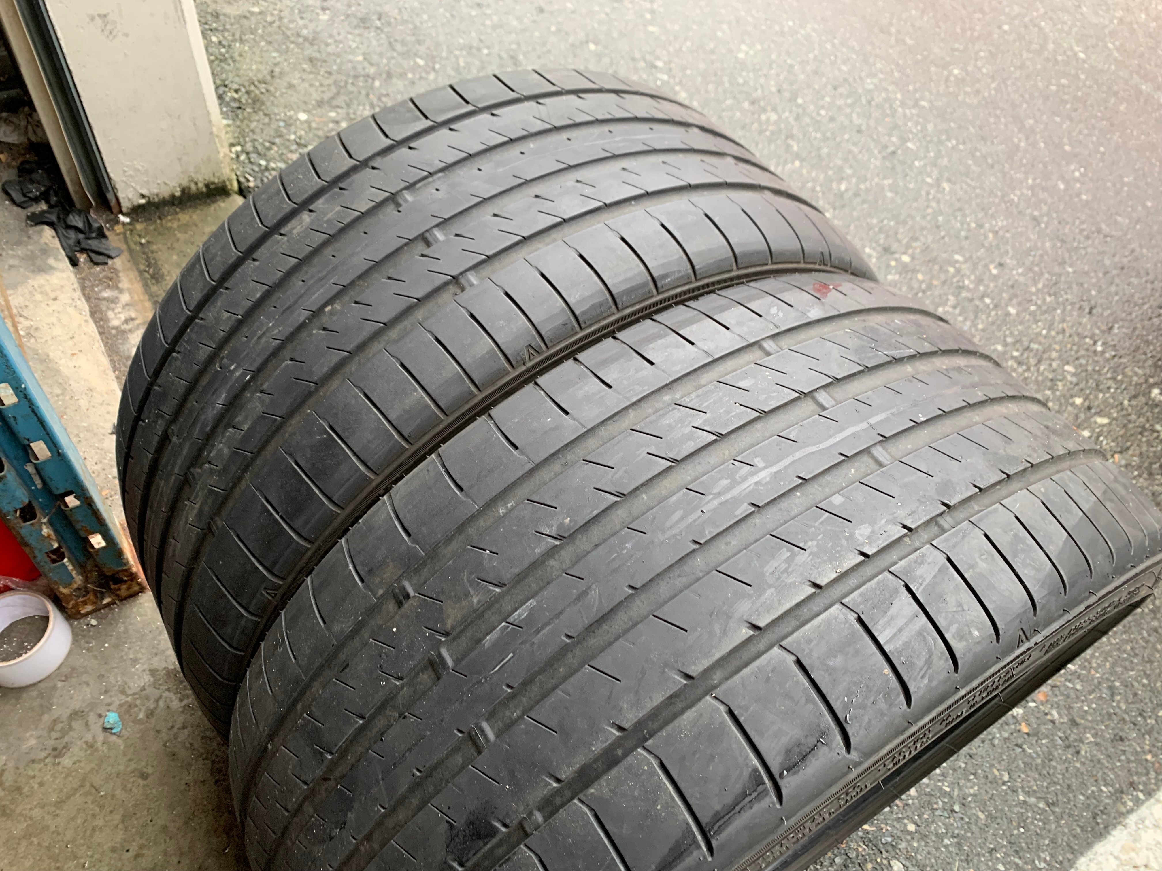 PAIR of 255/30/20 92Y Sumitomo HTR Z5 with 50% tread - photo 4