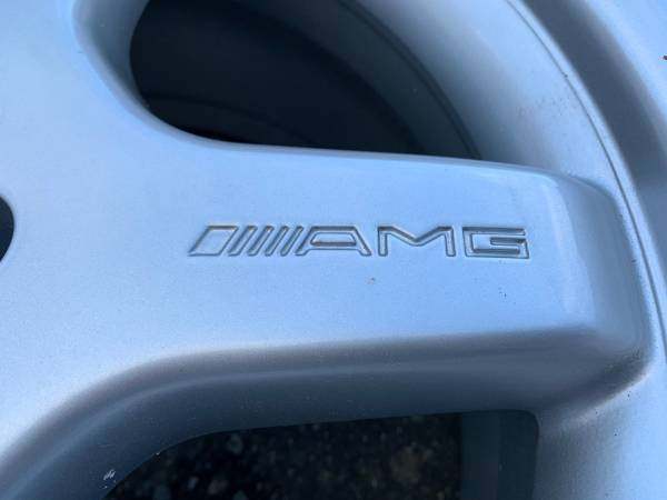 1 x Genuine Mercedes AMG 18x9 rim E Class Series showrm cond - photo 3