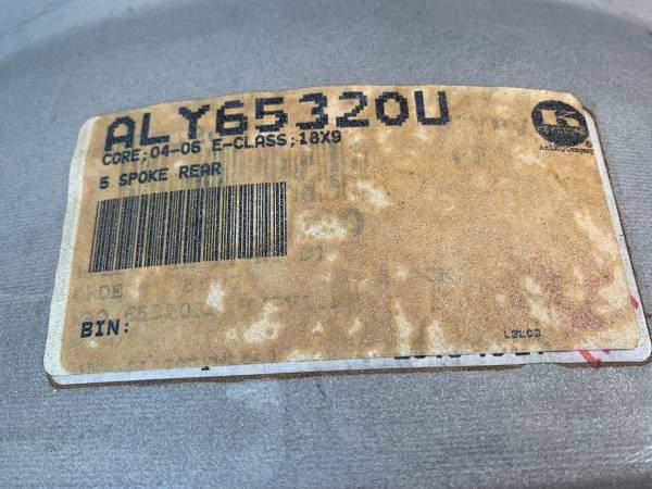 1 x Genuine Mercedes AMG 18x9 rim E Class Series showrm cond - photo 5