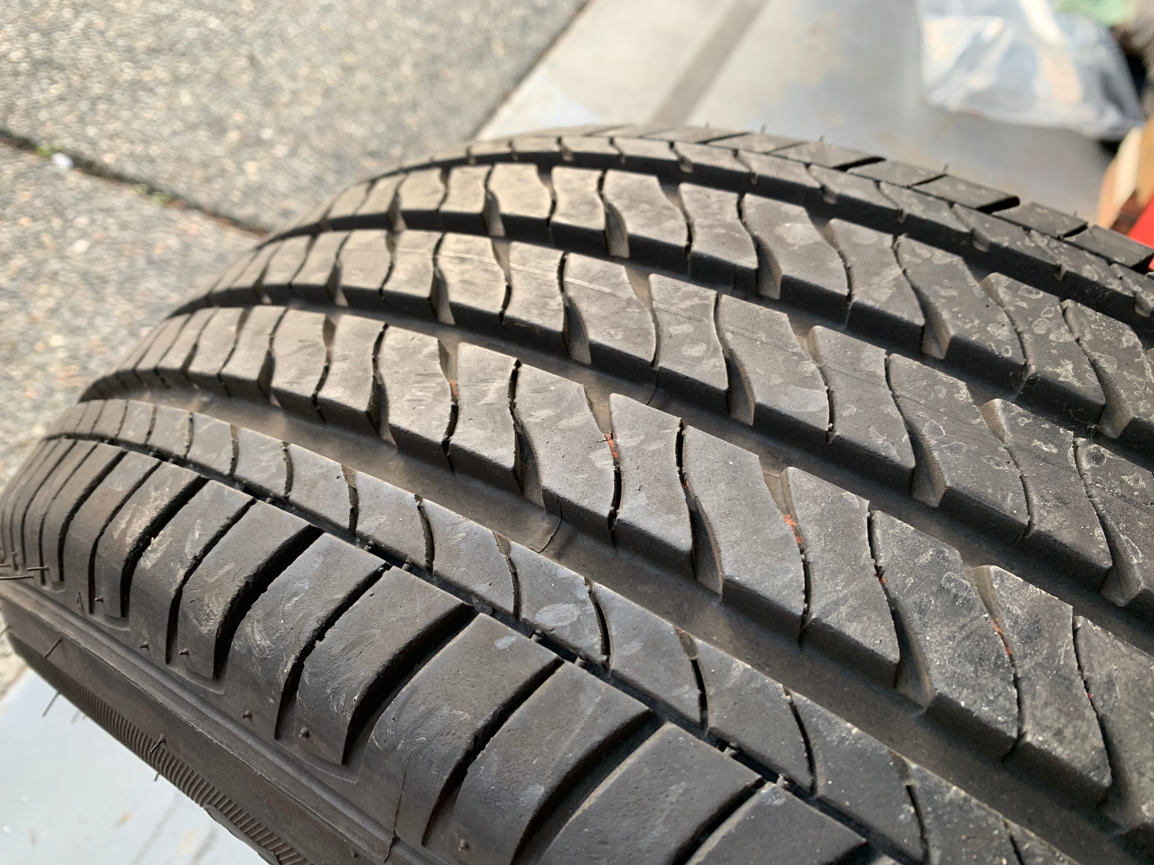 1 x single 215/55/16 93H M+S Firestone FT140 with 95% tread - photo 4