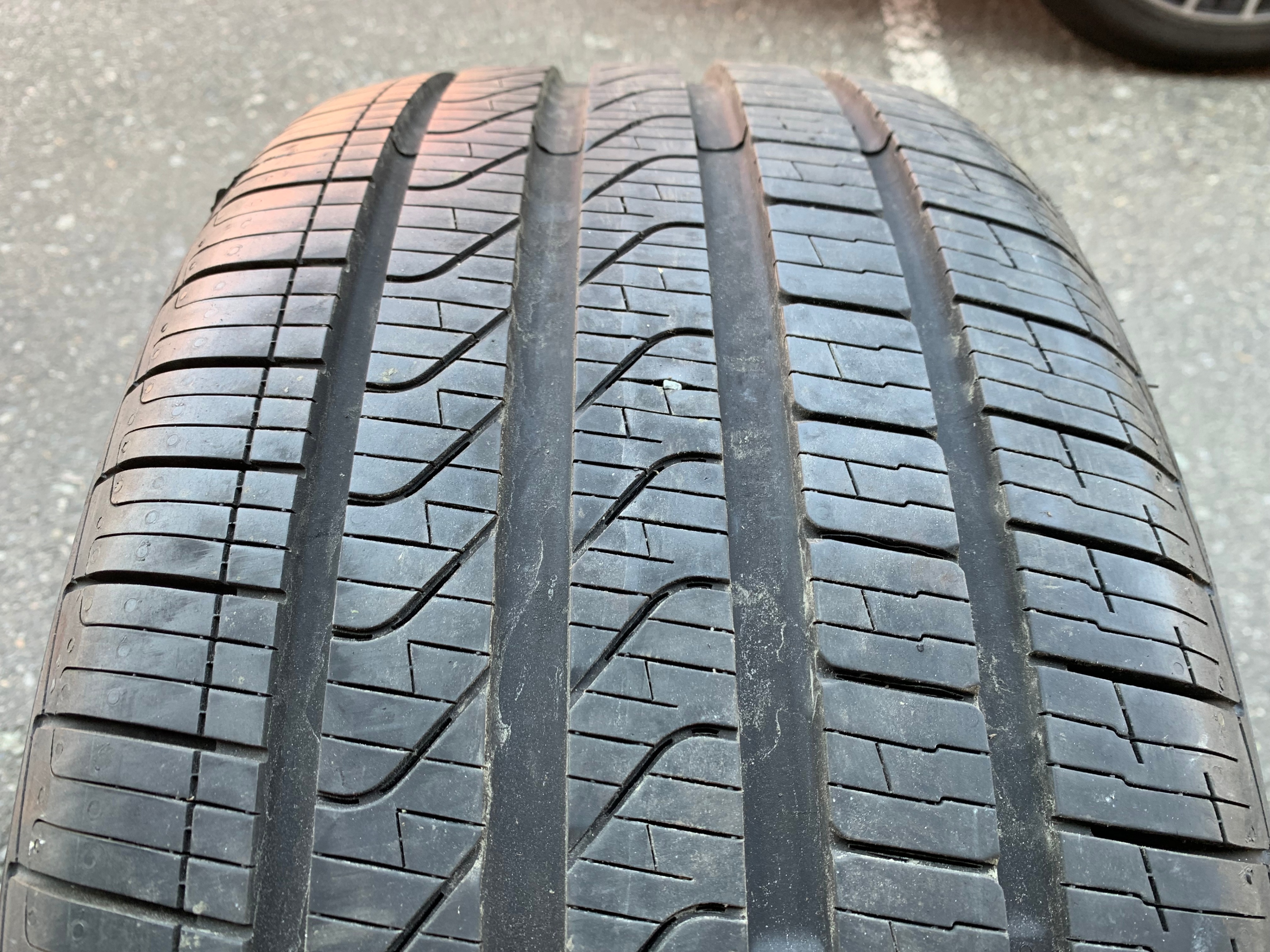 1 x single 245/40/18 Pirelli P7 Cinturato A/S RFT 99% like new