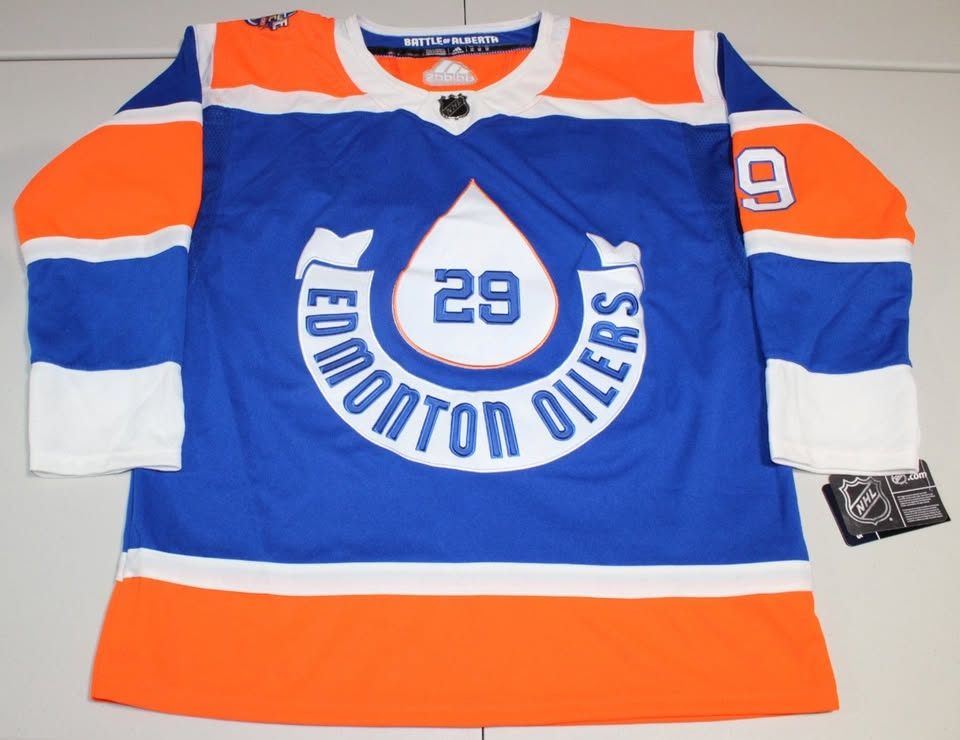 NHL Heritage Classic Edmonton Oilers Leon Draisaitl Jersey Large