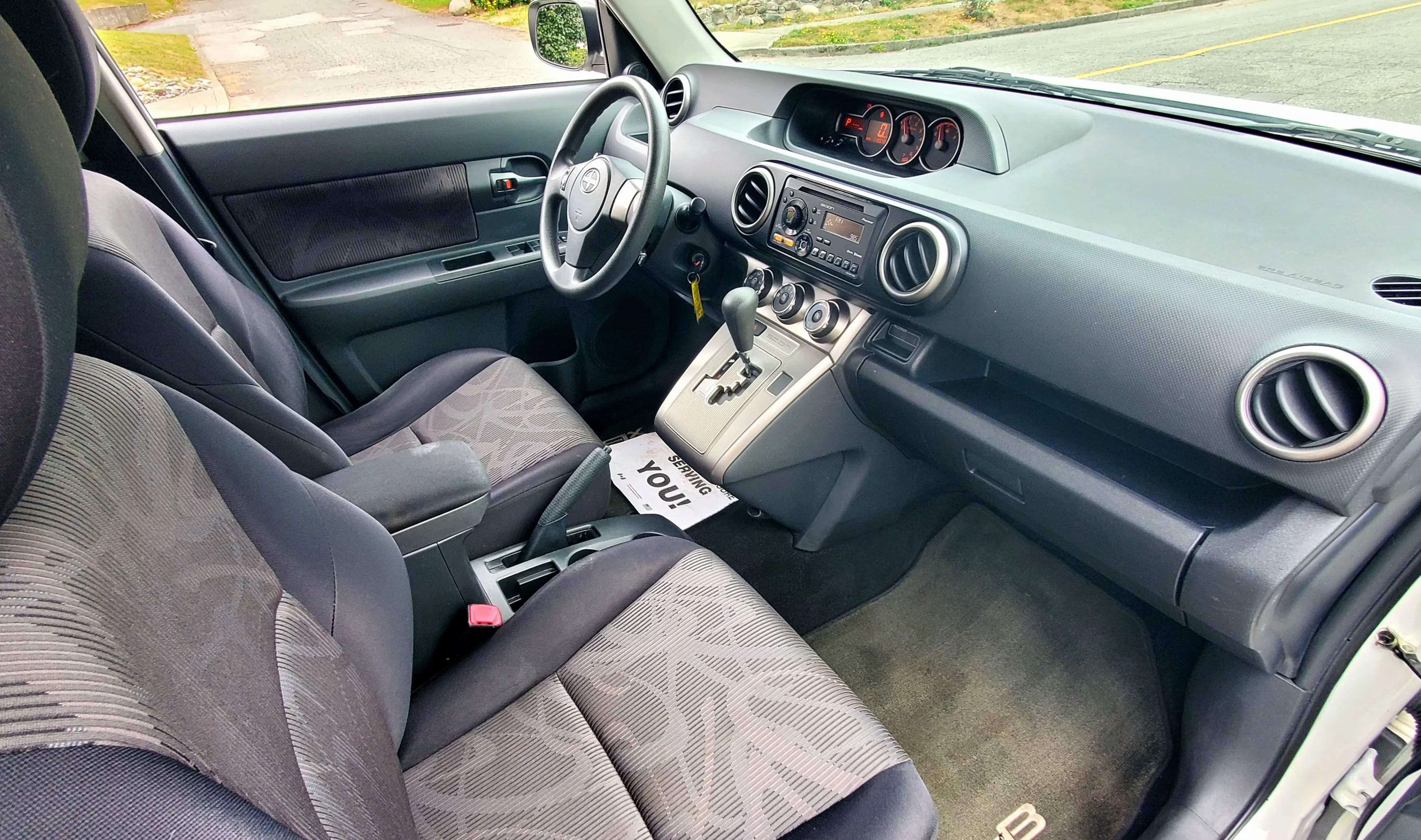 2013 Scion xB Base 4dr image indicator(5)