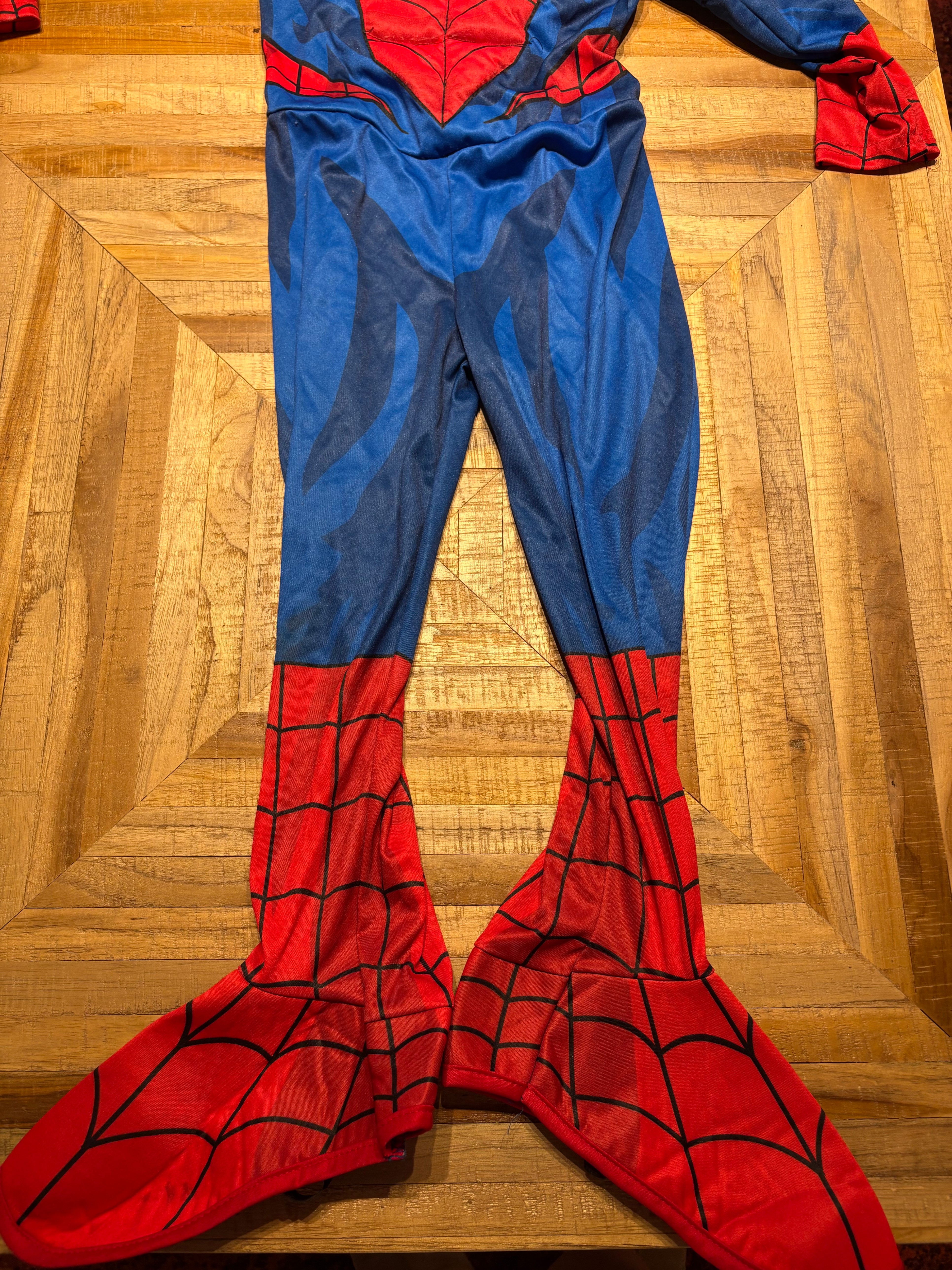 Spiderman Halloween Costume – Size 5-6 (Kids) - photo 3