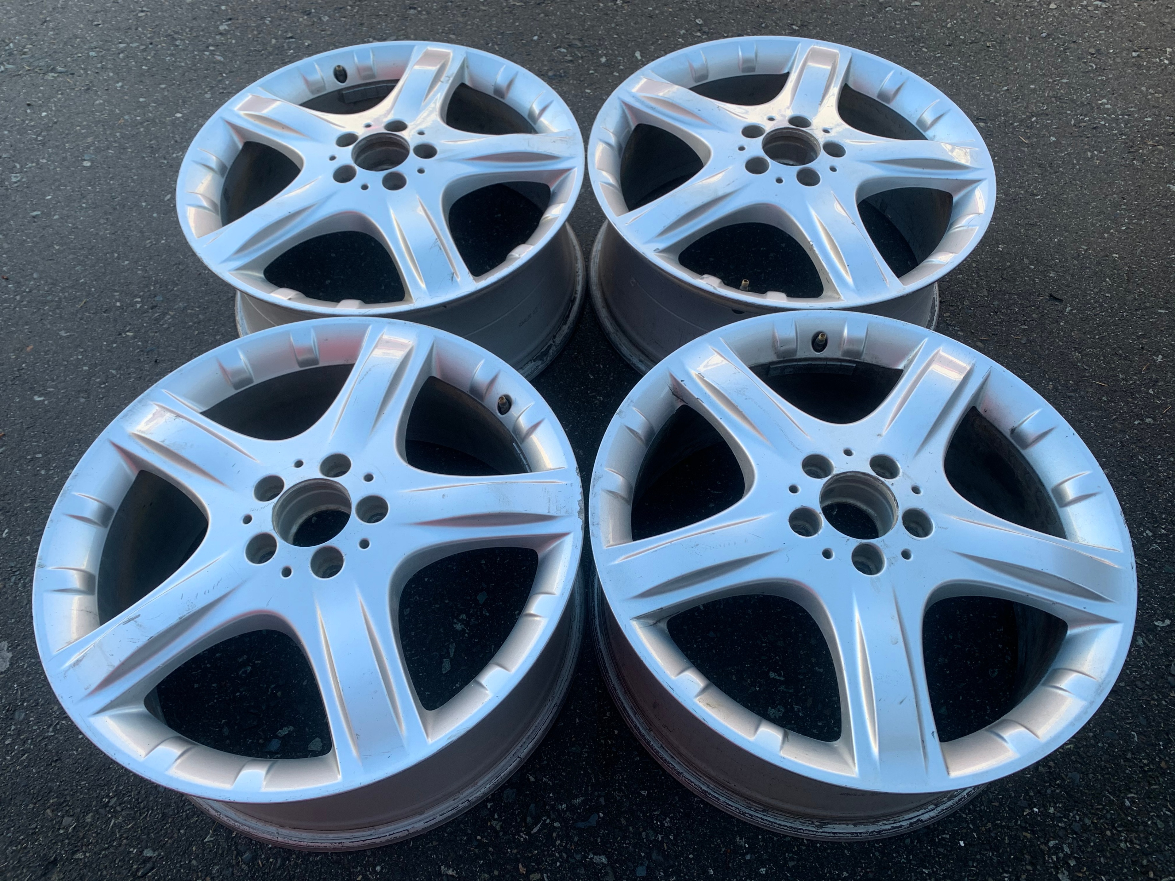 Set of OEM Mercedes Benz 19X8" ET67 rims in good cond ML R Class