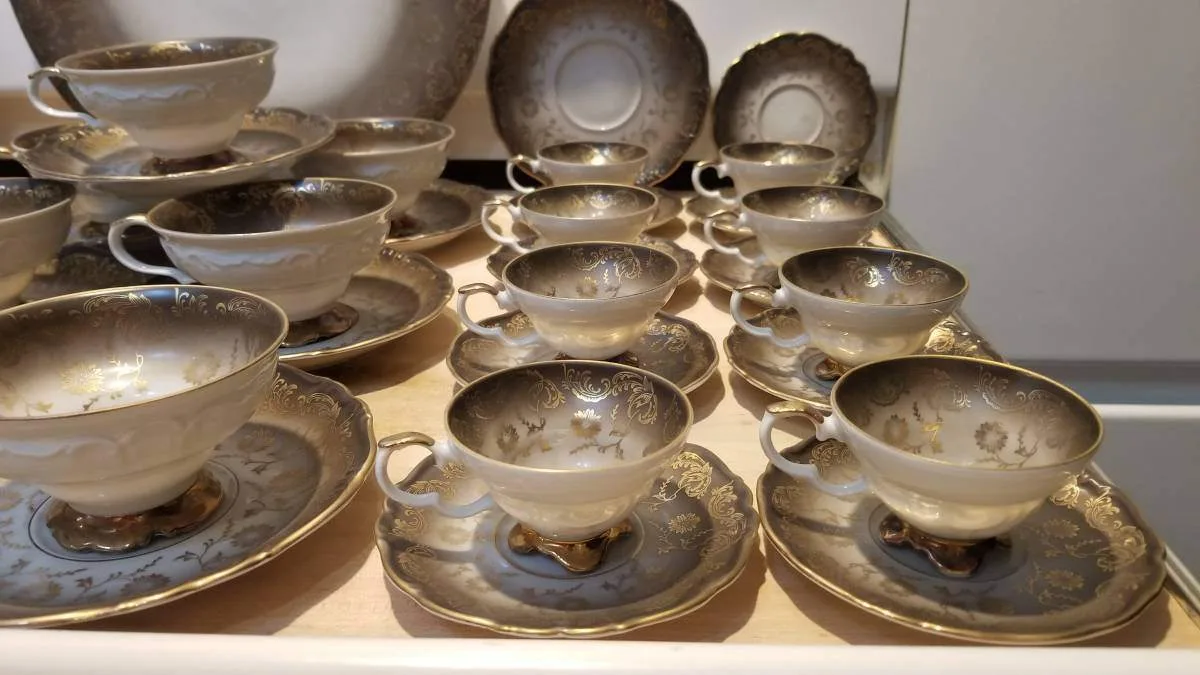 SUPER RARE Mid-Century 54pc Eberthal 650 Gilt Tea Coffee Service image indicator(3)