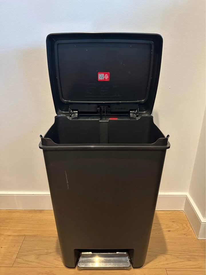 Large Trash Bin - photo 2