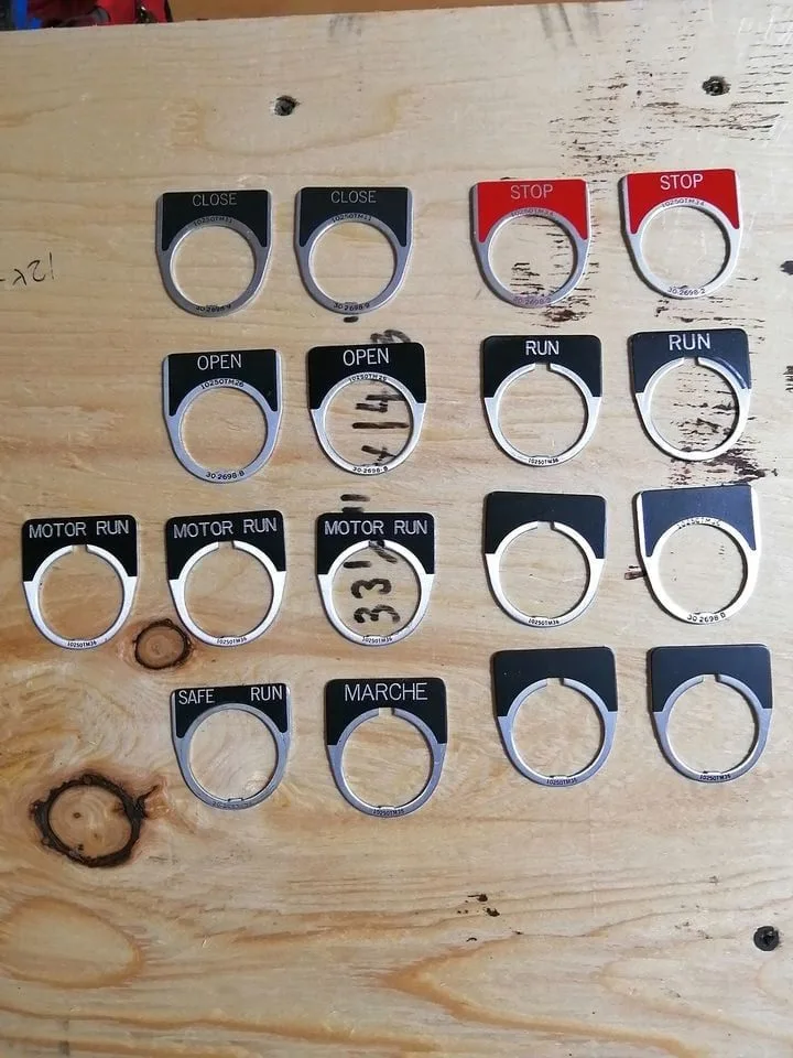 Mixed Lot of 17 NEW Eaton Yale Cutler-Hammer Legend Plates thumbnail