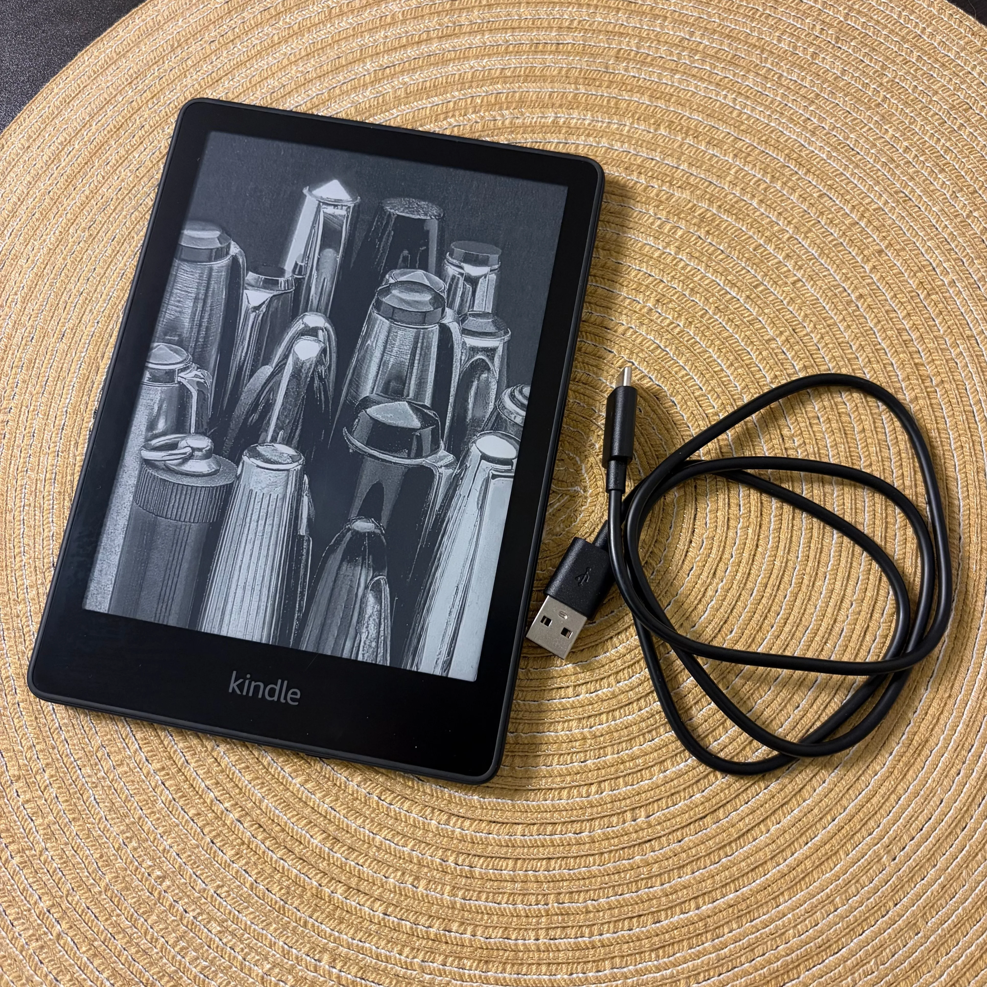 Kindle Paperwhite (11th Gen, 16GB) – Like New thumbnail