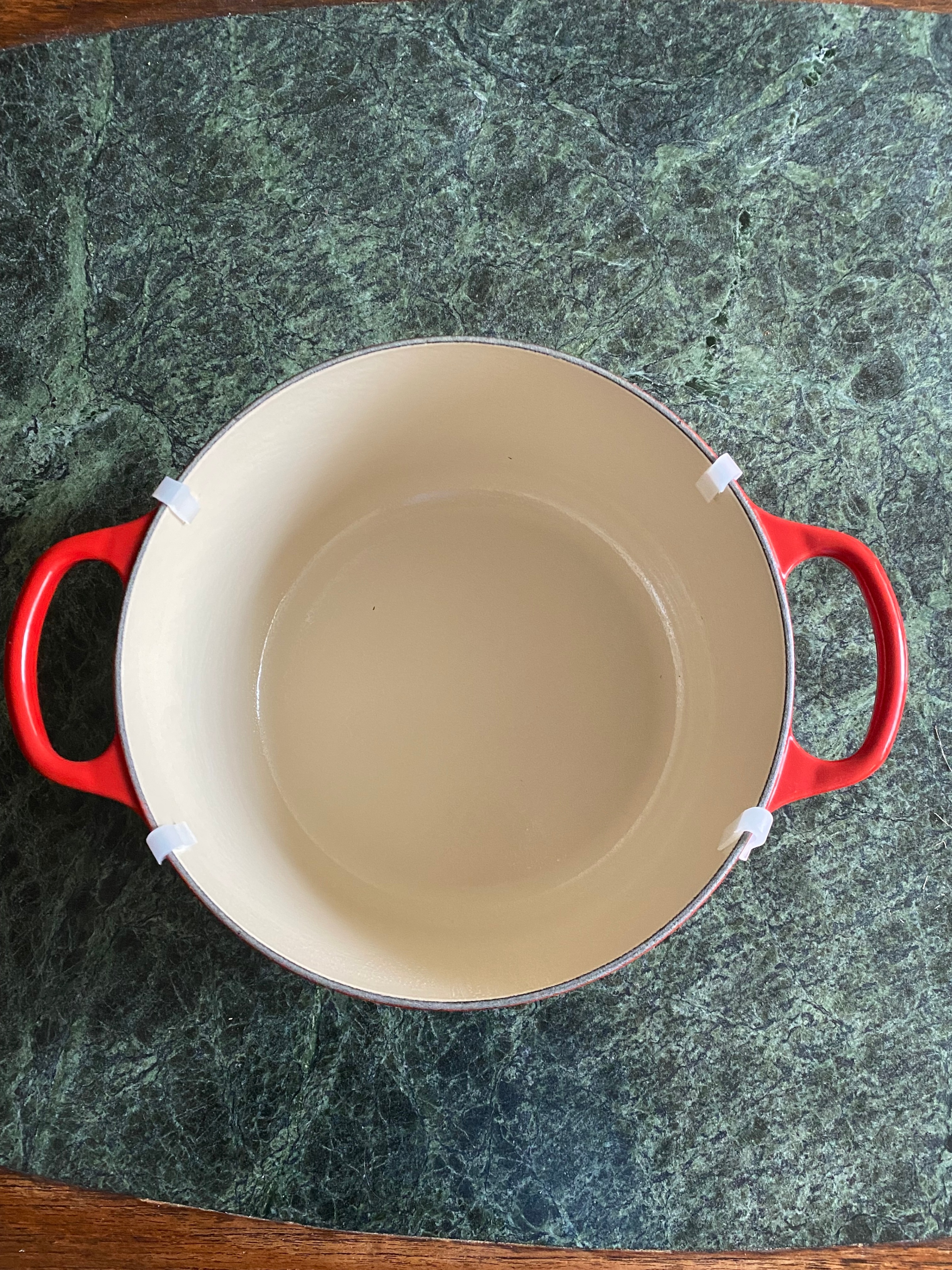 le Creuset Round Dutch Oven - photo 4