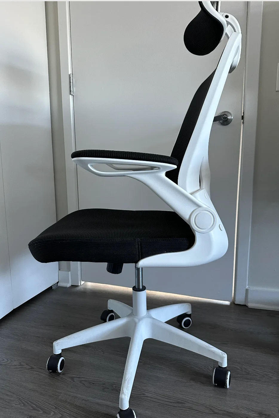 Ergonomic Office Chair image indicator(2)
