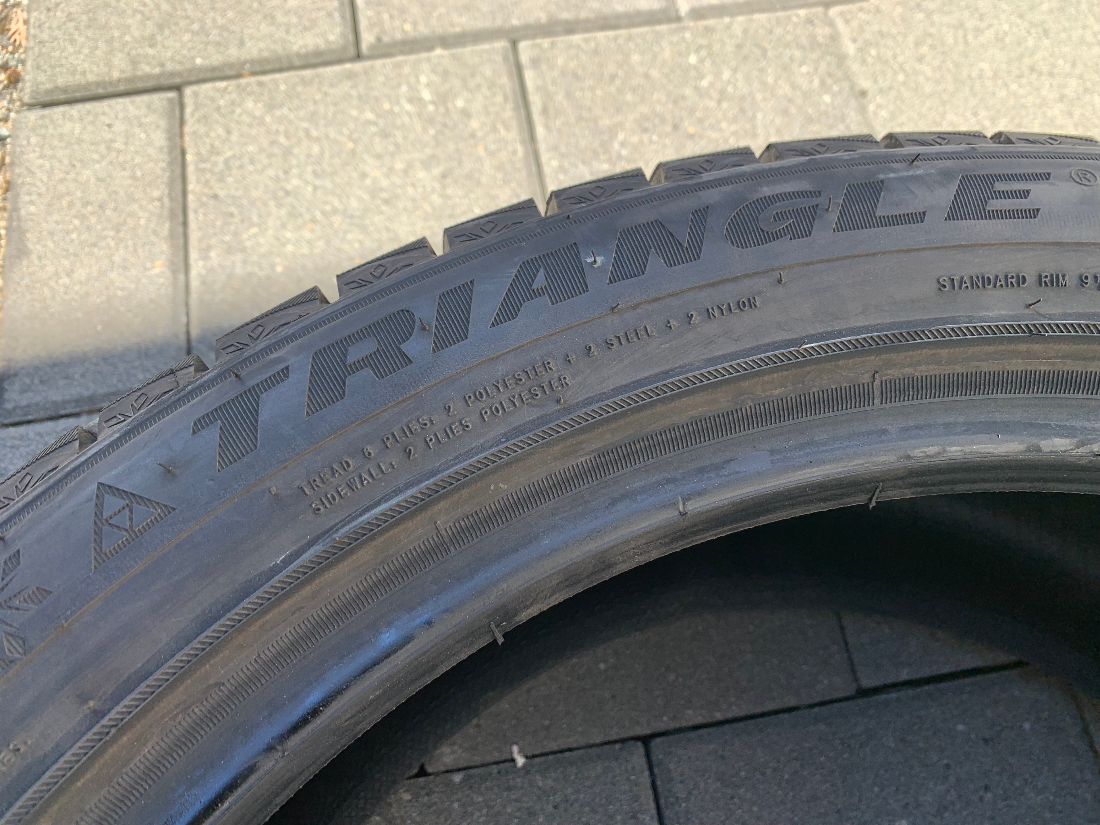 1 x single 275/40/20 M+S triangle SnowLink TWT02 with 95% tread - photo 5