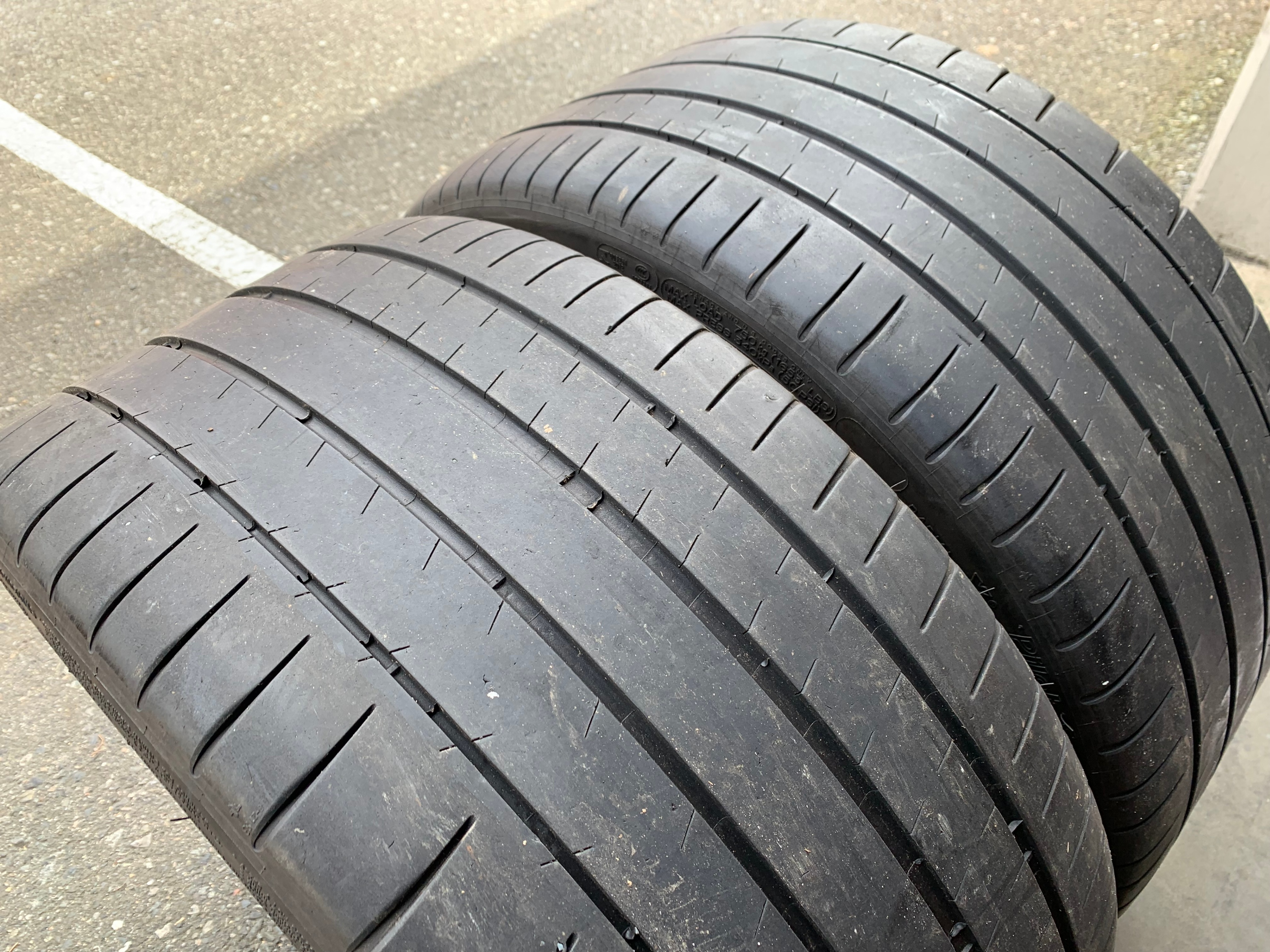 PAIR of 275/30/21 XL Michelin Pilot Sport ZP RFT with 60% tread - photo 3