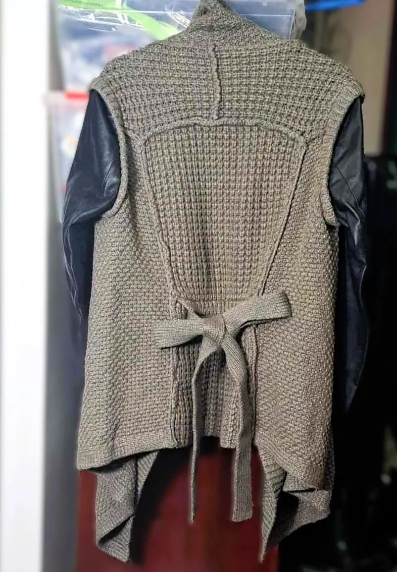 Line Women Luxury Sweater Cardigan w/ Genuine Leather Sleeves image indicator(4)