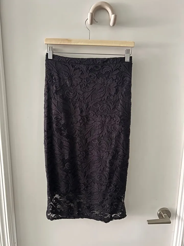 *NEW* Lace Skirt with tags thumbnail