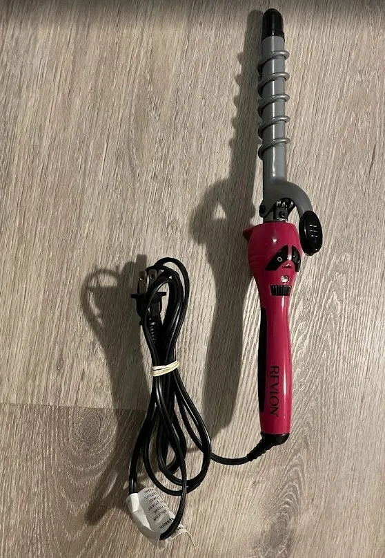 Revlon Spiral Curling Iron – Pink Handle, Metallic Barrel