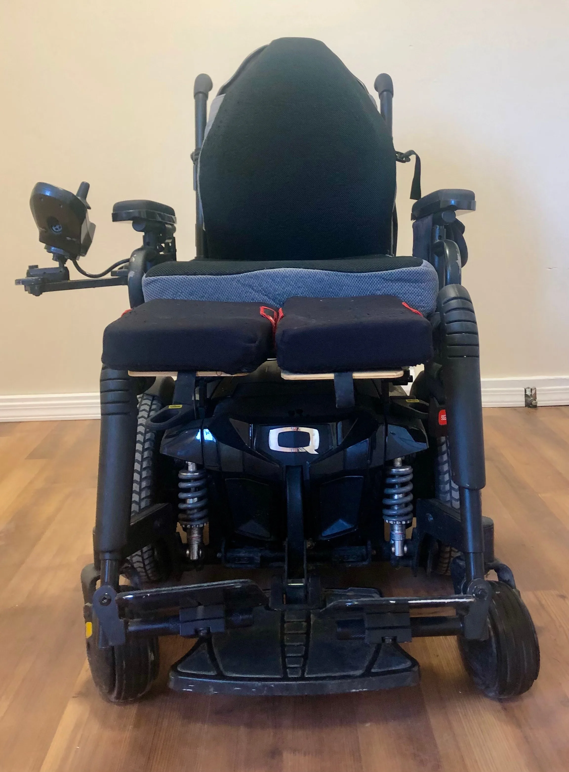 Wheelchair QUANTUM Q6 EDGE 2 image indicator(3)