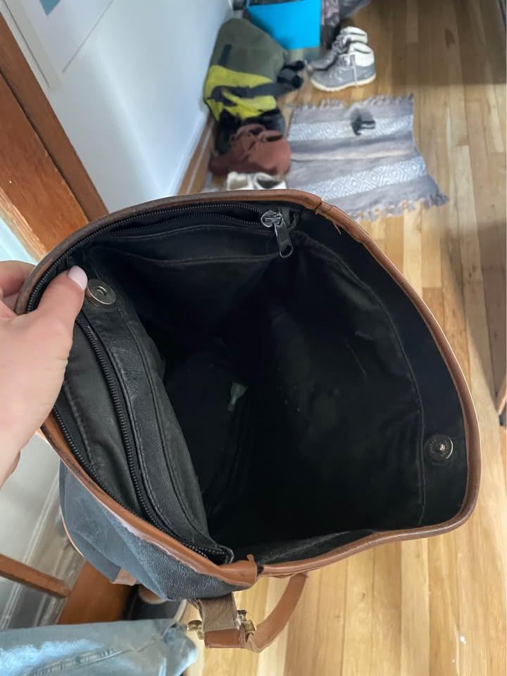 Perry Ellis Vintage Purse - photo 2