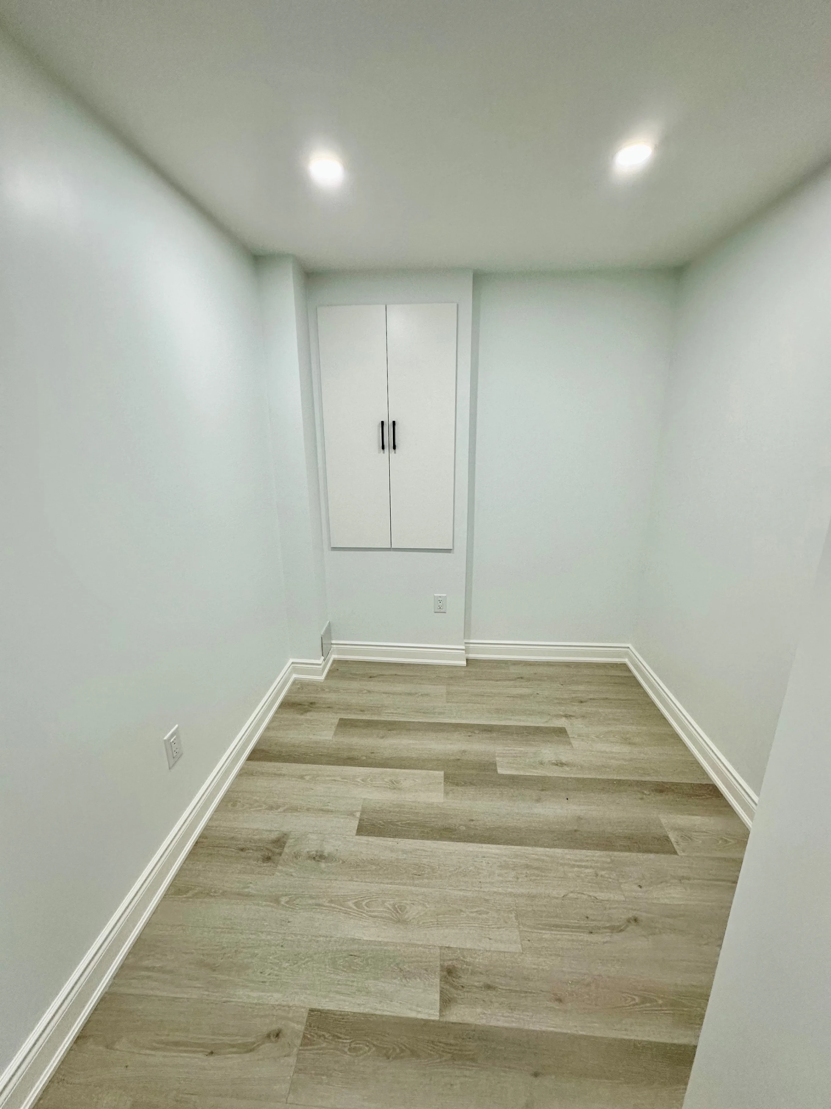 2 Beds 1 Bath Basement for Rent image indicator(6)