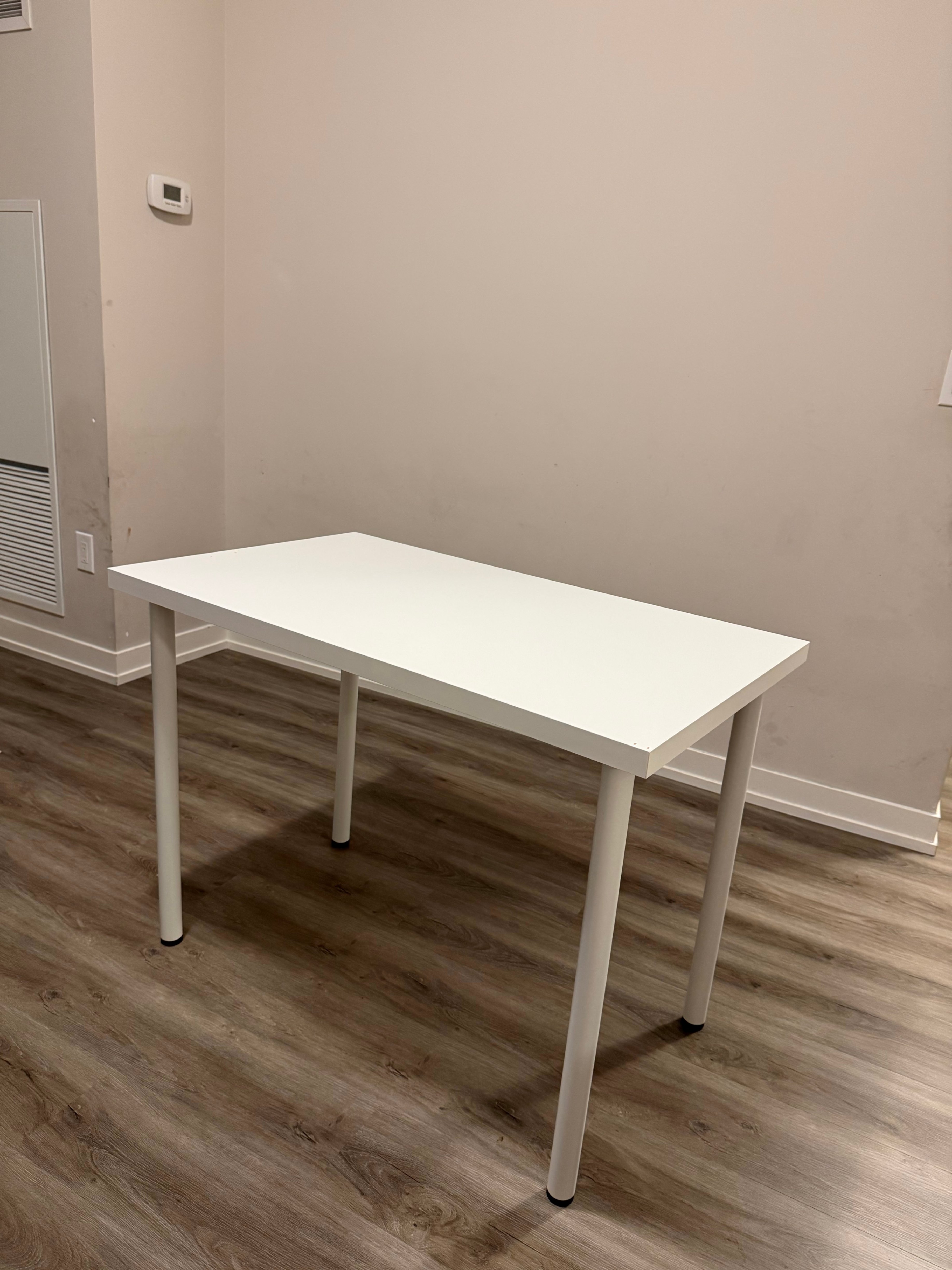IKEA LINNMON/ADILS Desk Table - White - Excellent Condition