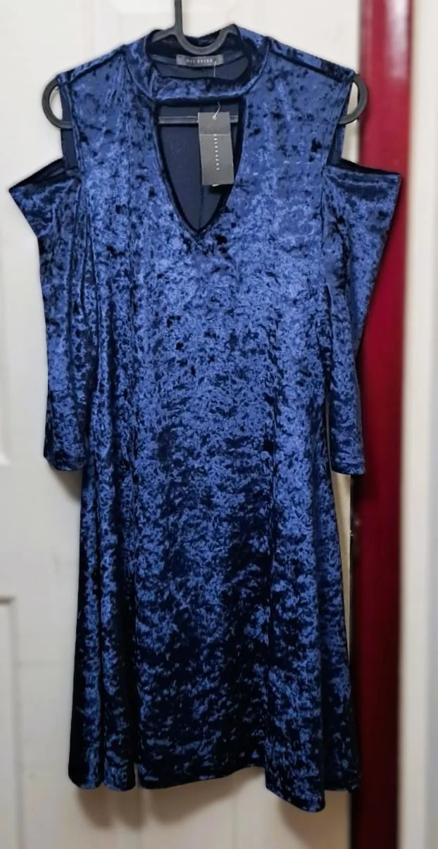 New Elegant Midnight Blue Cold Shoulder Velvet Dress