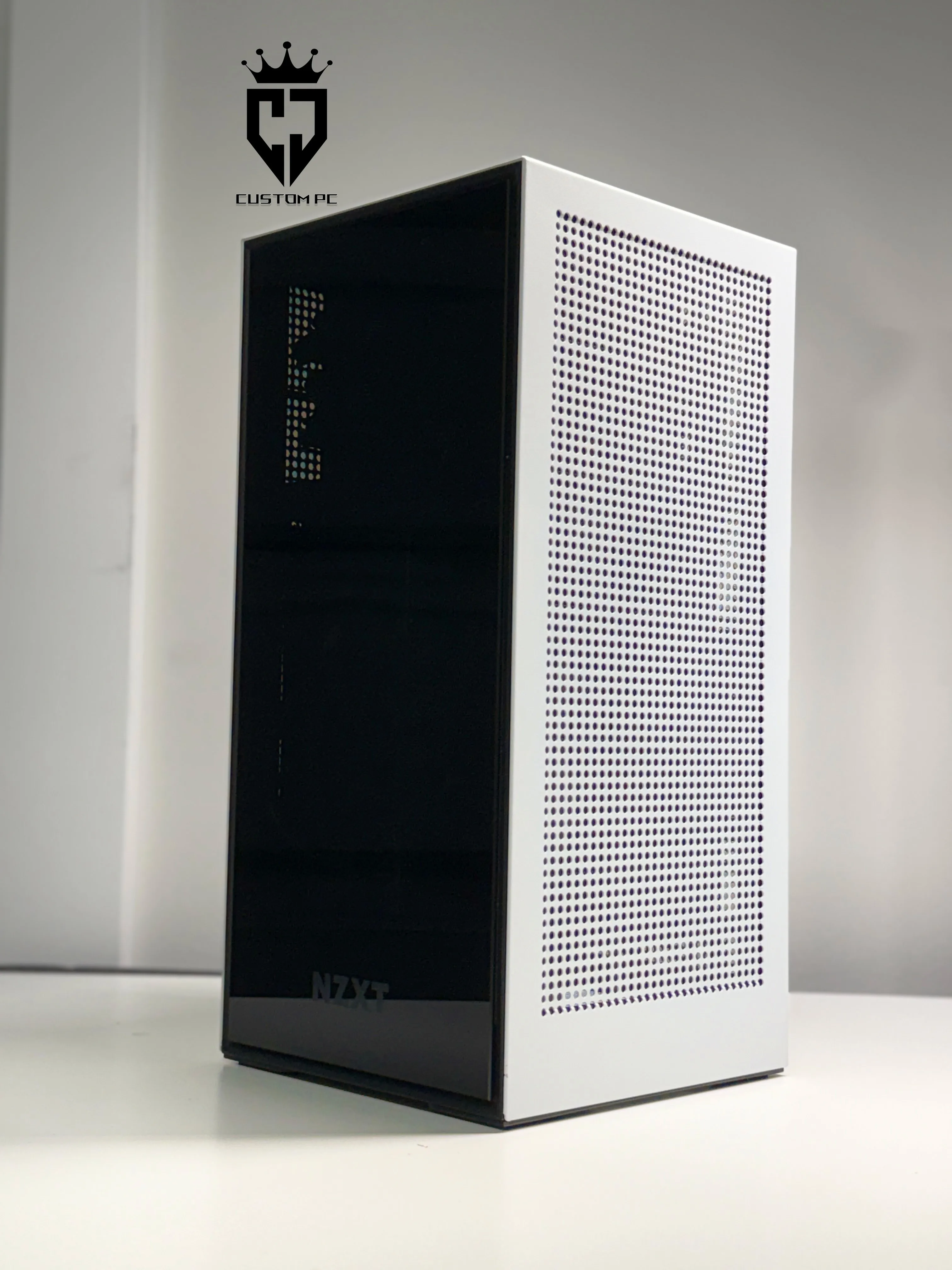 SFF Gaming PC Ryzen 7 3700X 4.4Ghz \ RTX 3070 \ 32GB \ 512GB