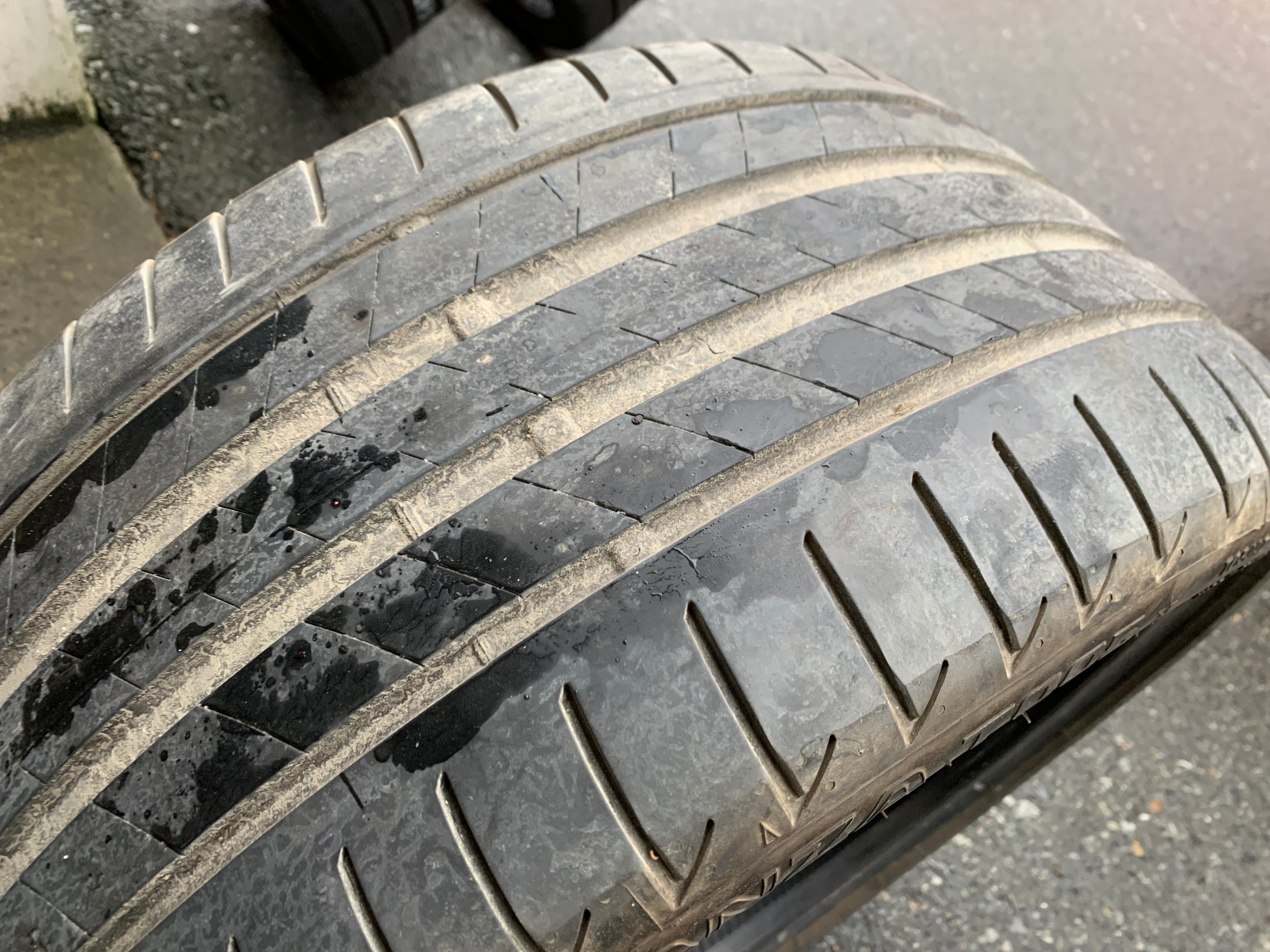 1 x single 255/30/20 Bridgestone Turanza T005 RFT with 60% tread - photo 3