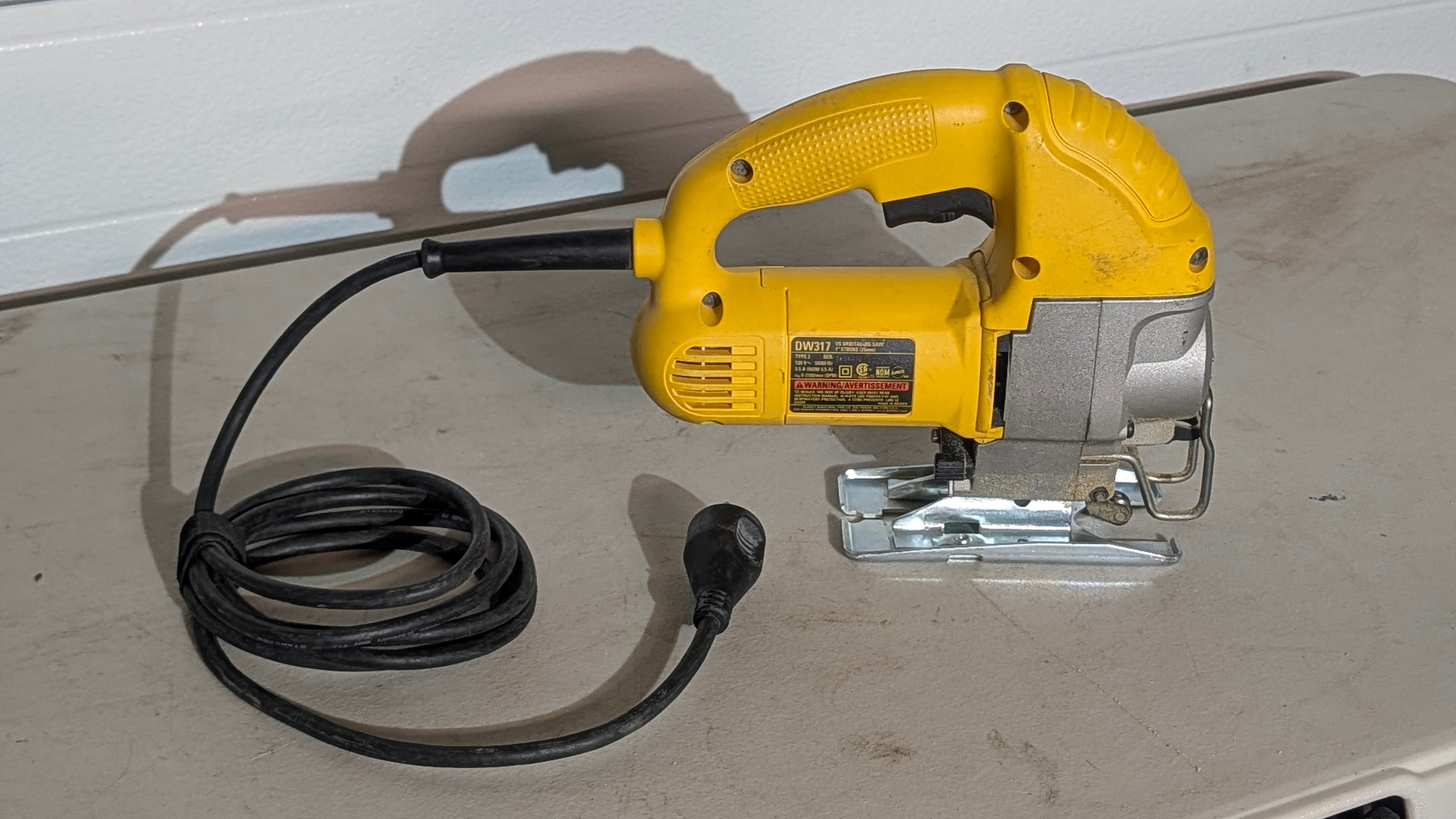 DEWALT 5.5 Amp Compact Jig Saw DW317 - photo 2