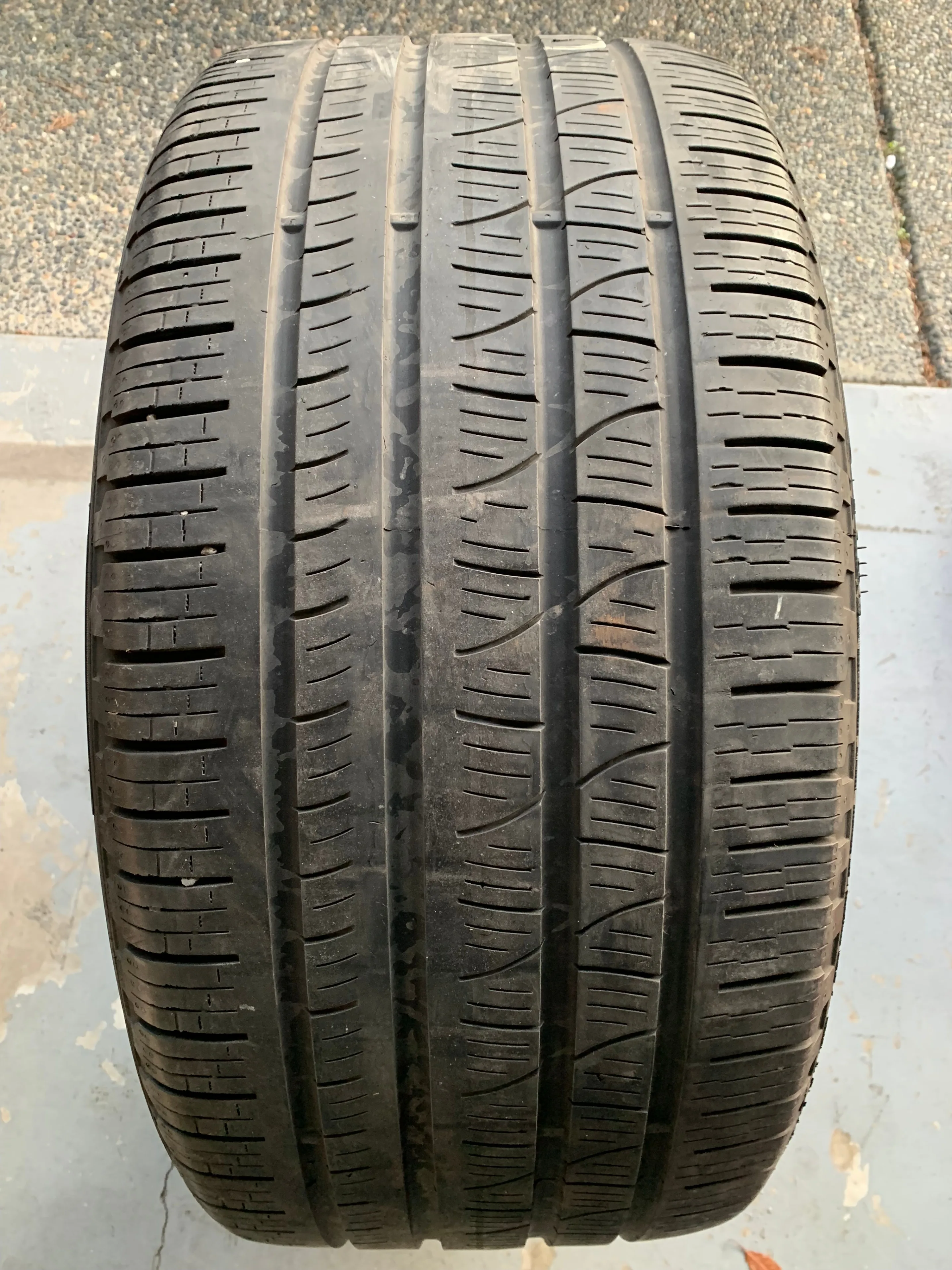 1 X single 295/40/20 Pirelli scorpion verde A/S with 50% tread thumbnail