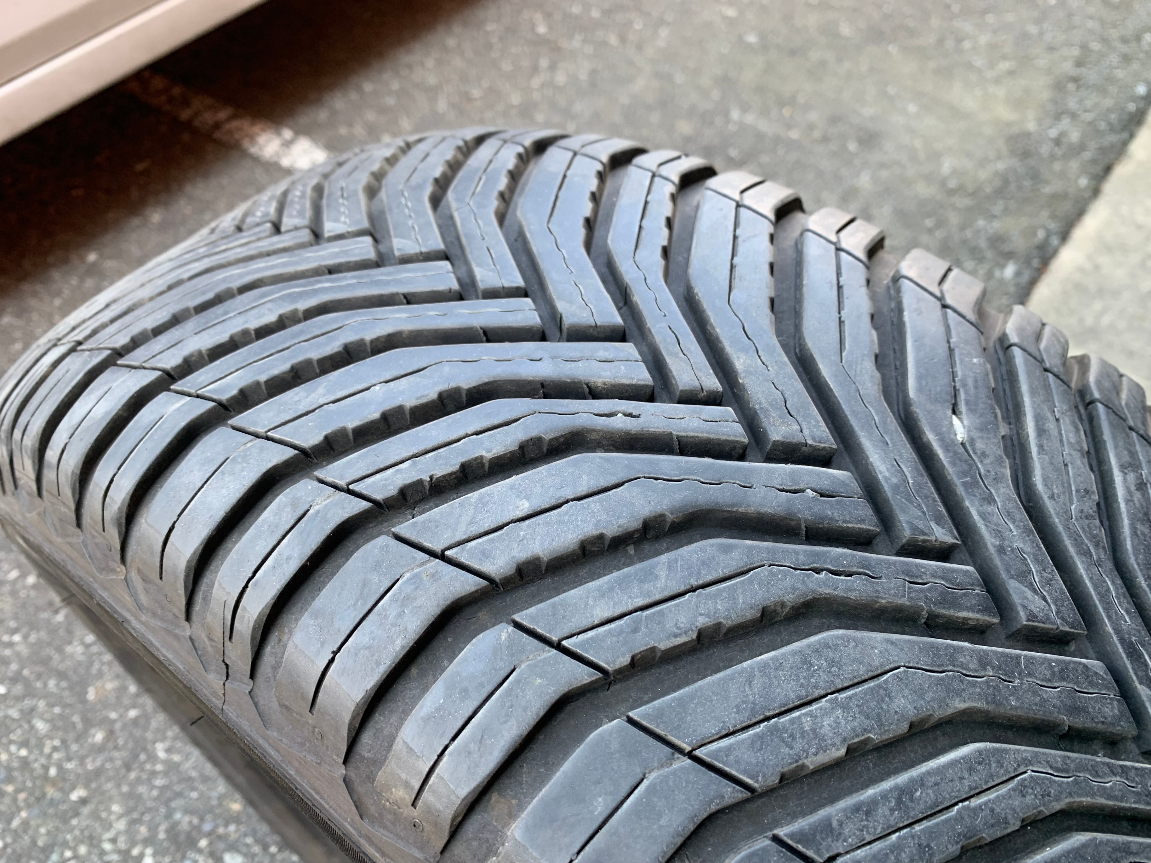 1 X single 225/60/17 99H M+S Michelin Cross Climate 2  85% tread - photo 4