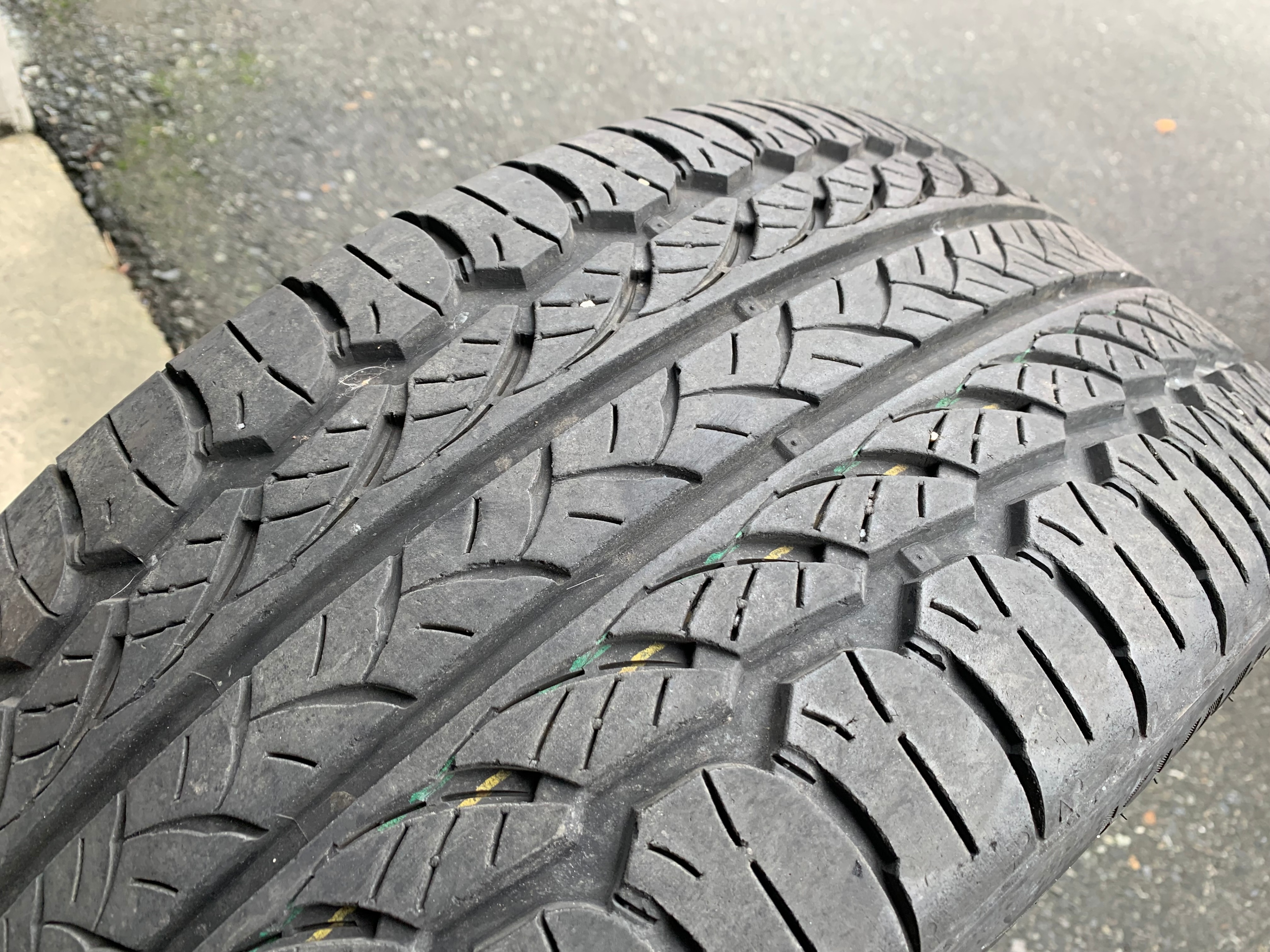 1 x single 235/40/18 95V M+S Kumho ecsta PA31 with 80% tread - photo 4