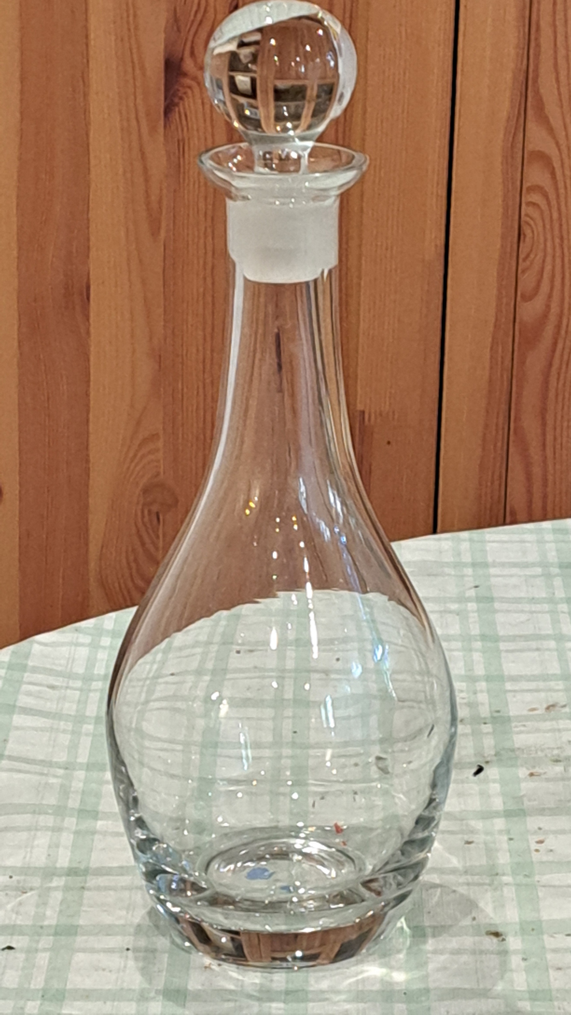 Glass Decanter with Stopper