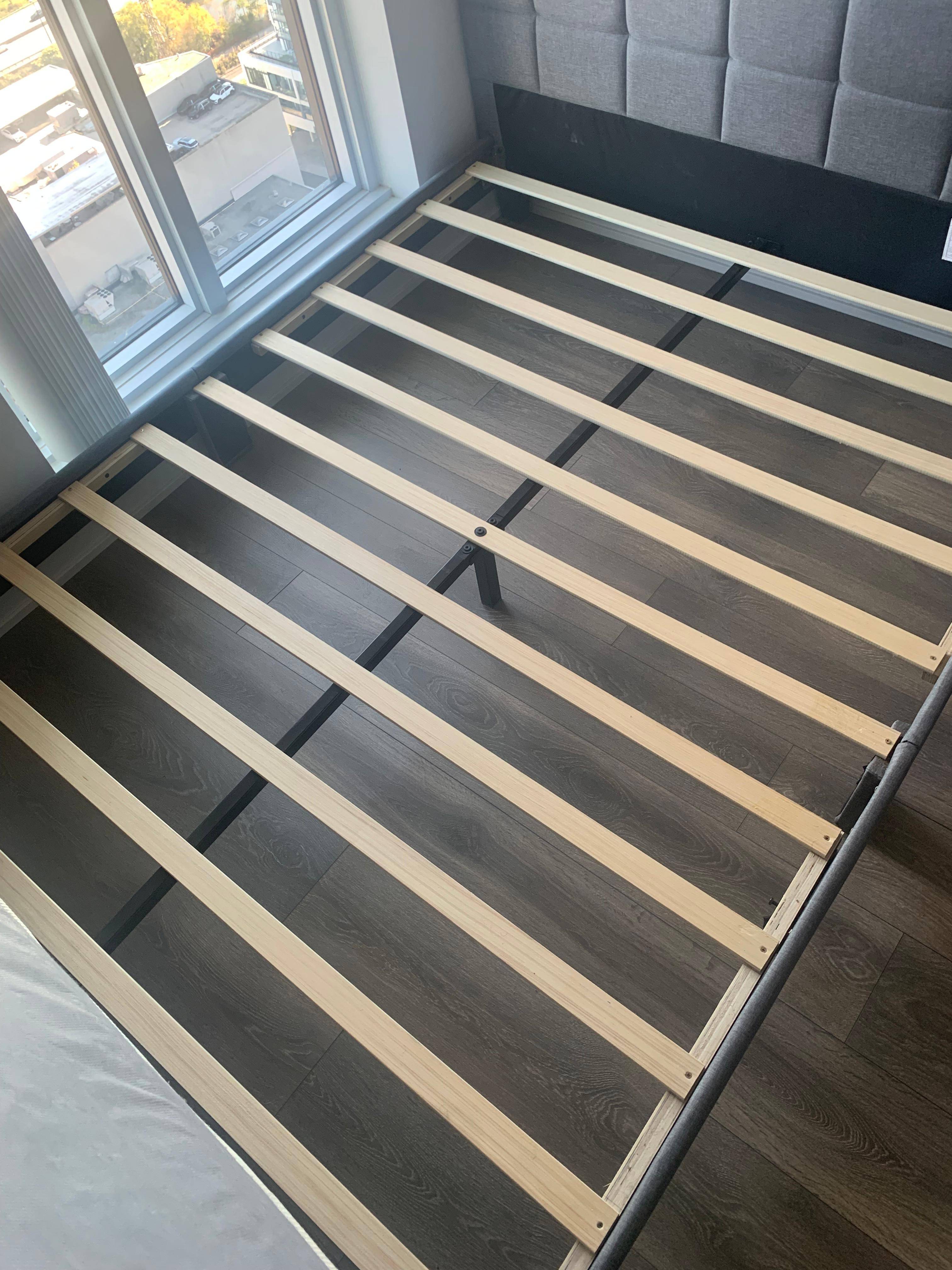 Queen Size Bed Frame - photo 2