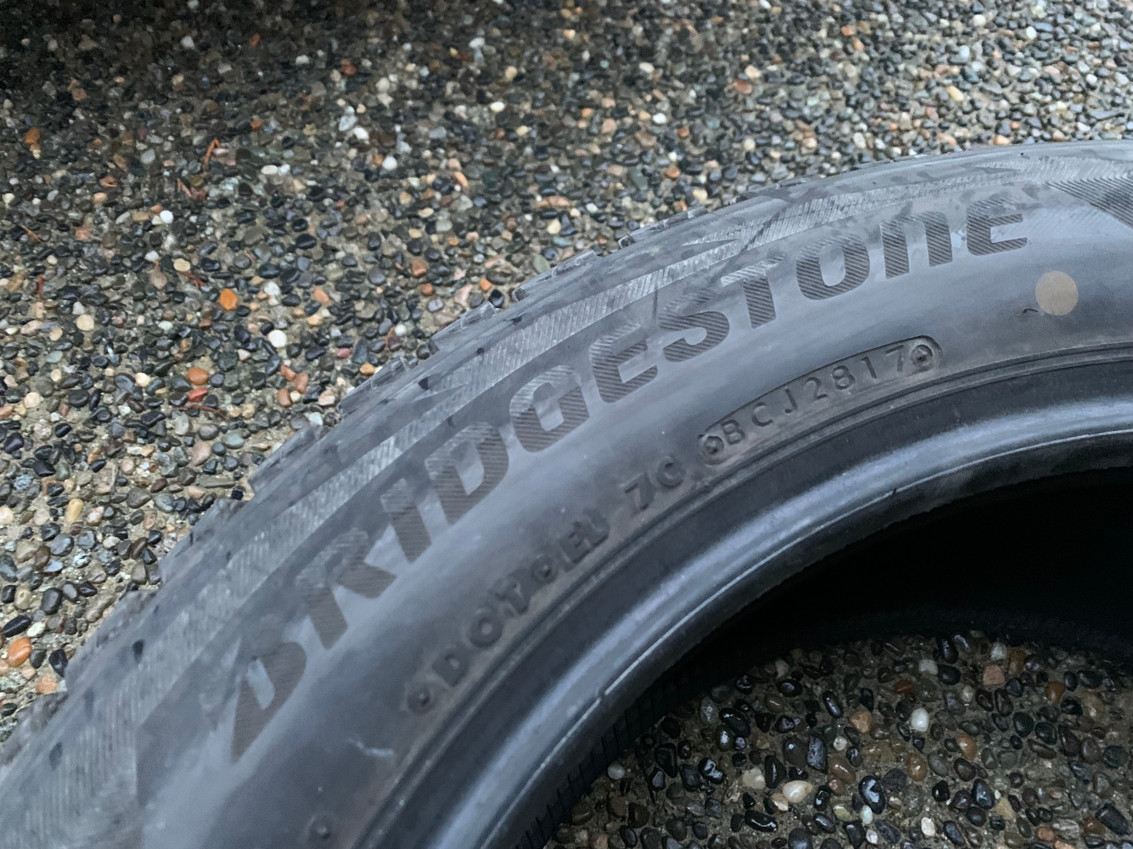 1 x single 235/55/18 M+S Bridgestone Blizzak DMV2 with 90% tread - photo 5