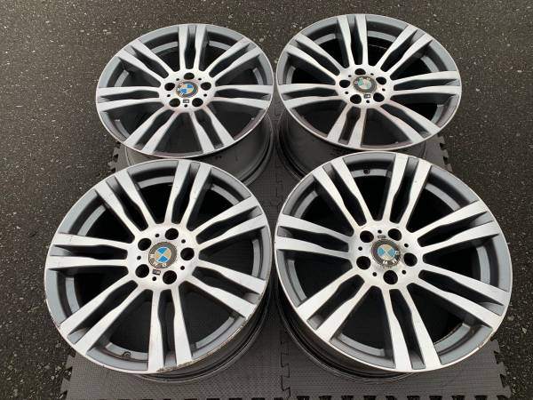 Set of Genuine factory E70 X5 M 20" style 333M in good used cond