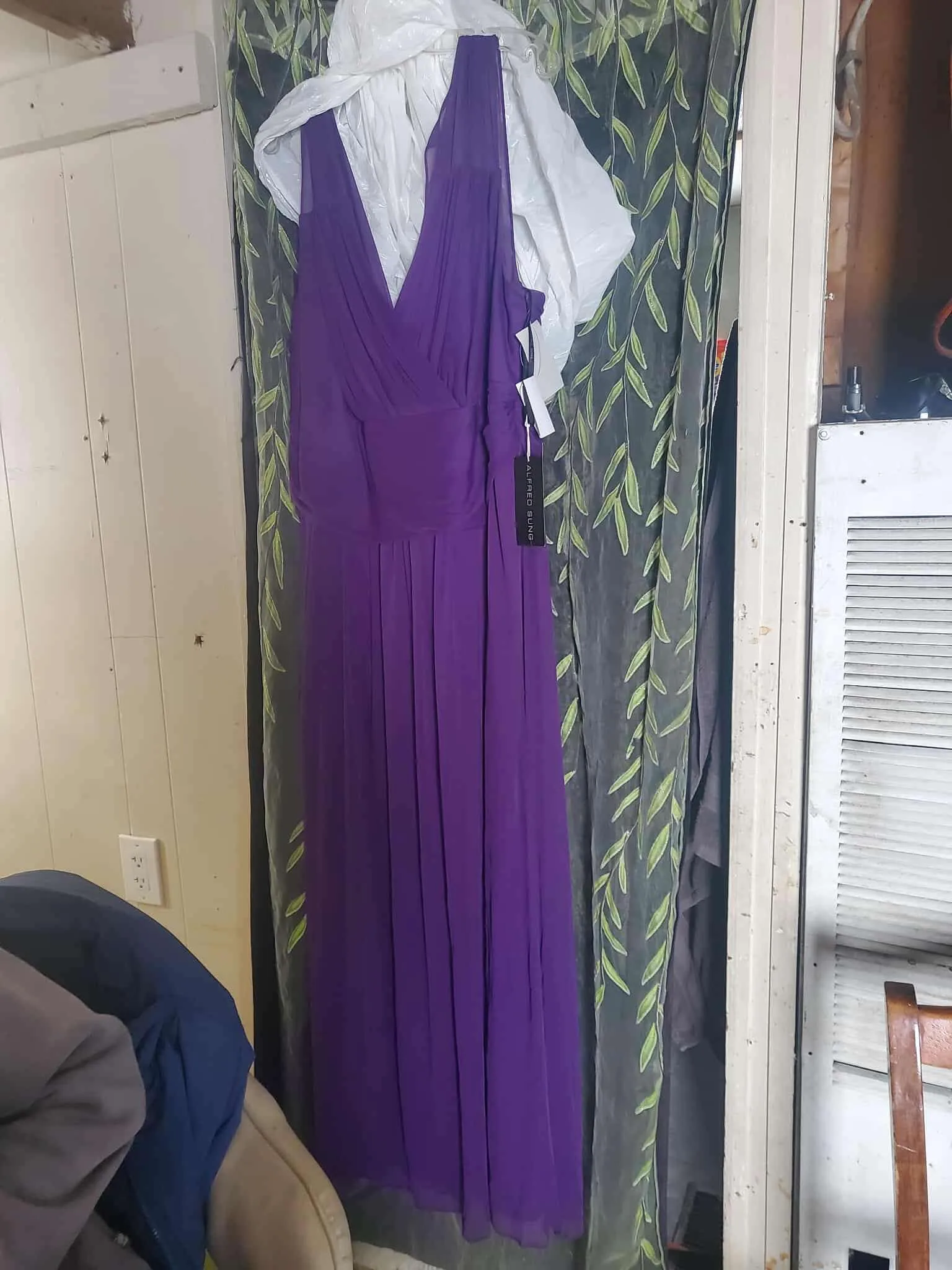 Bride's maid dress or mother of the Bride