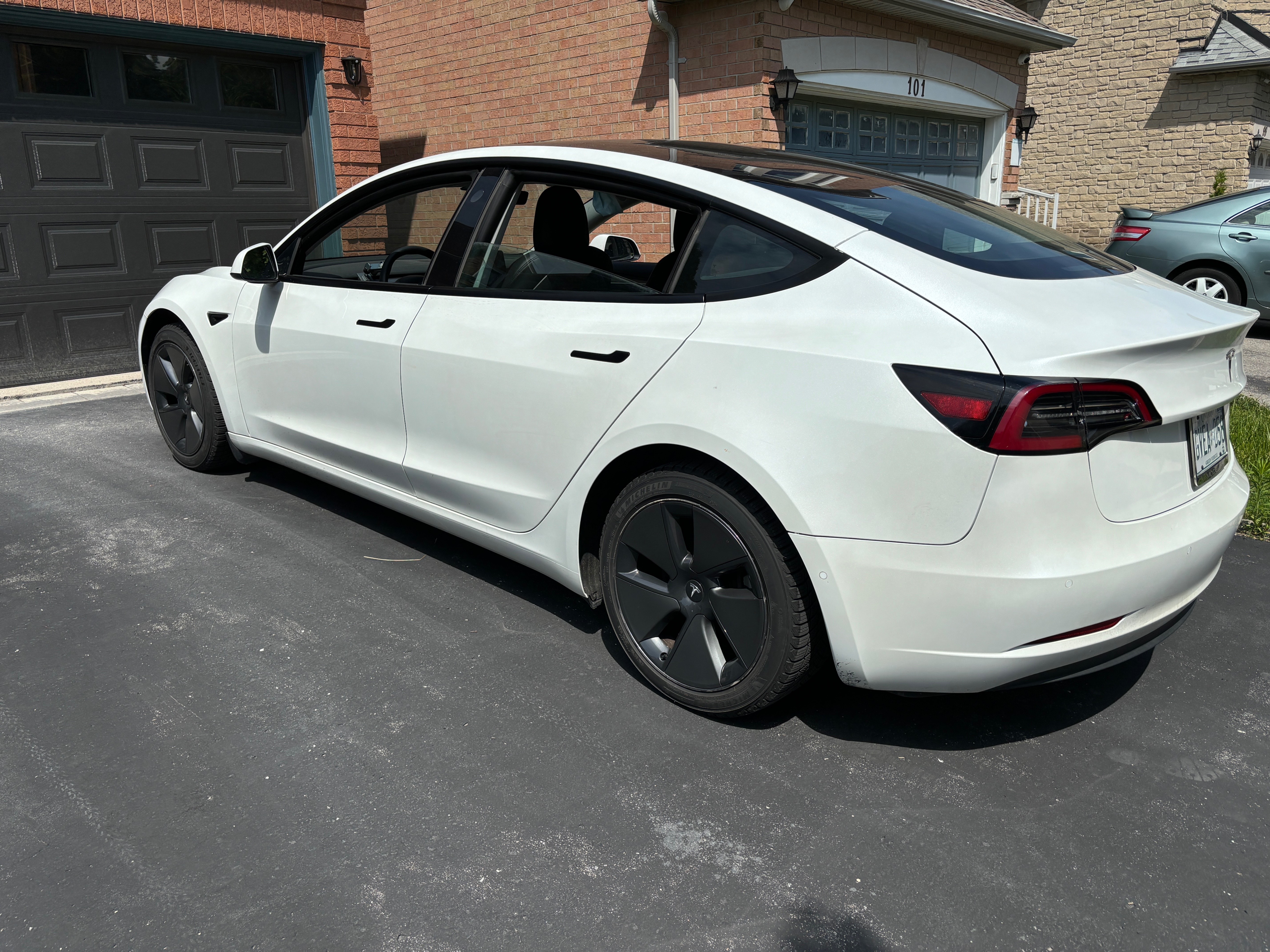 2021 Tesla Model 3 Standard Range Plus, only 49,200km - photo 2