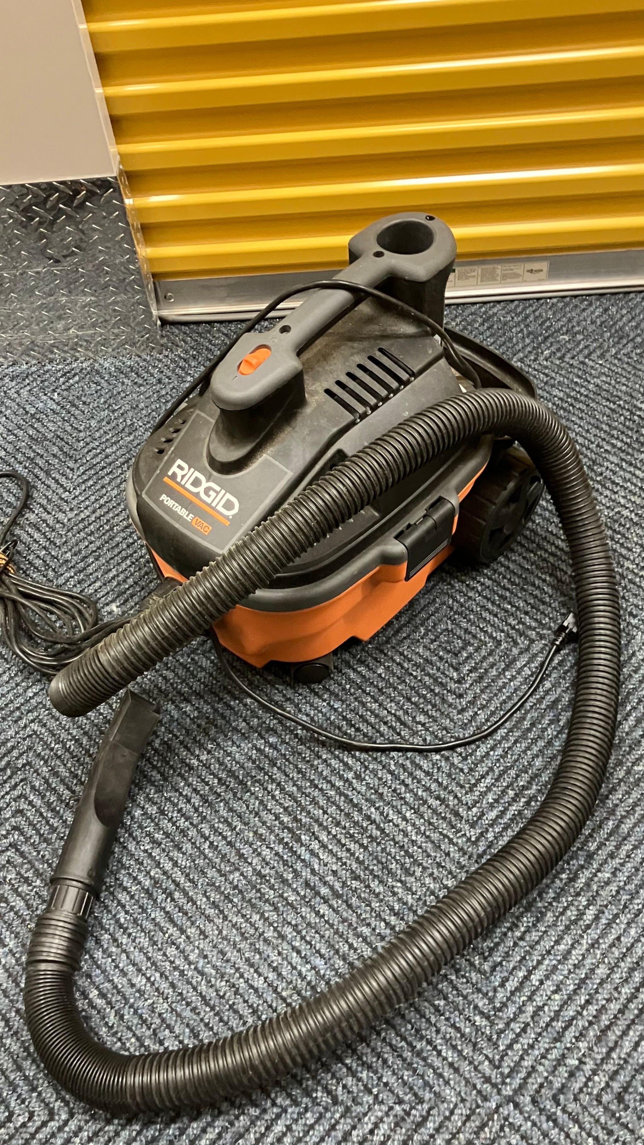 RIGID shop vac - 4 Gallon