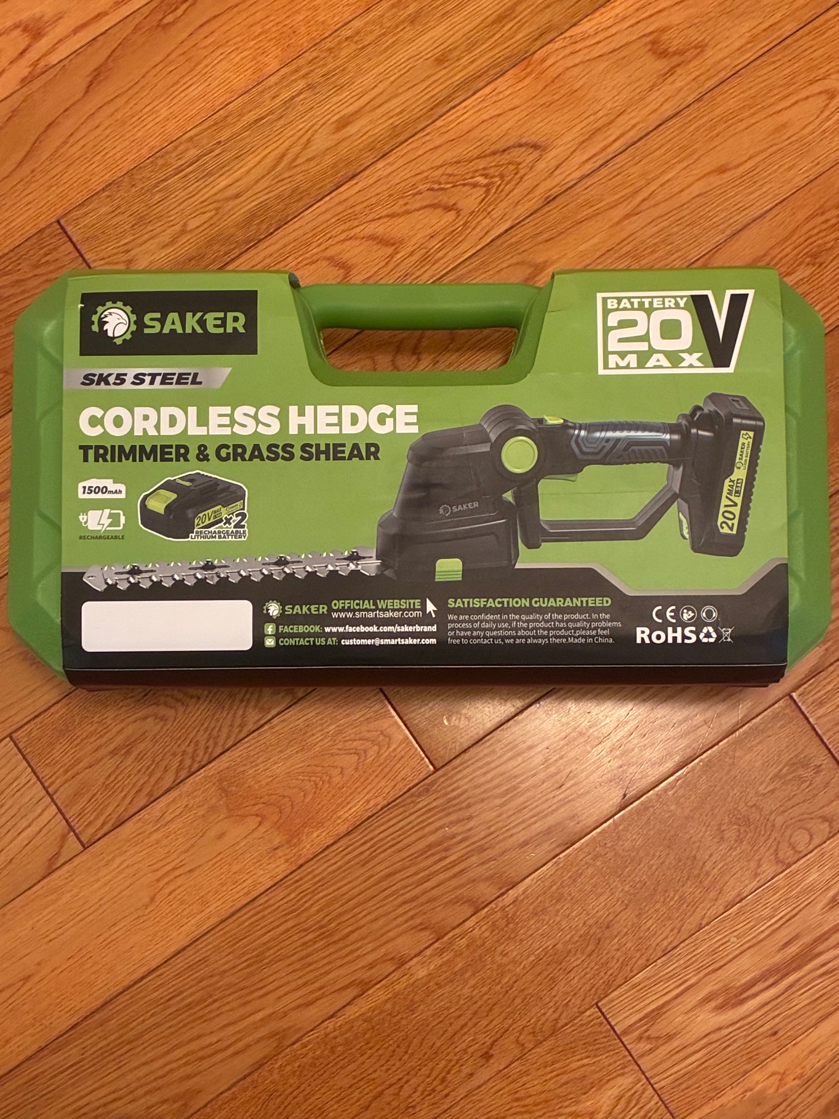 Saker: SK5 Steel Cordless Hedge Trimmer & Grass Shear, new