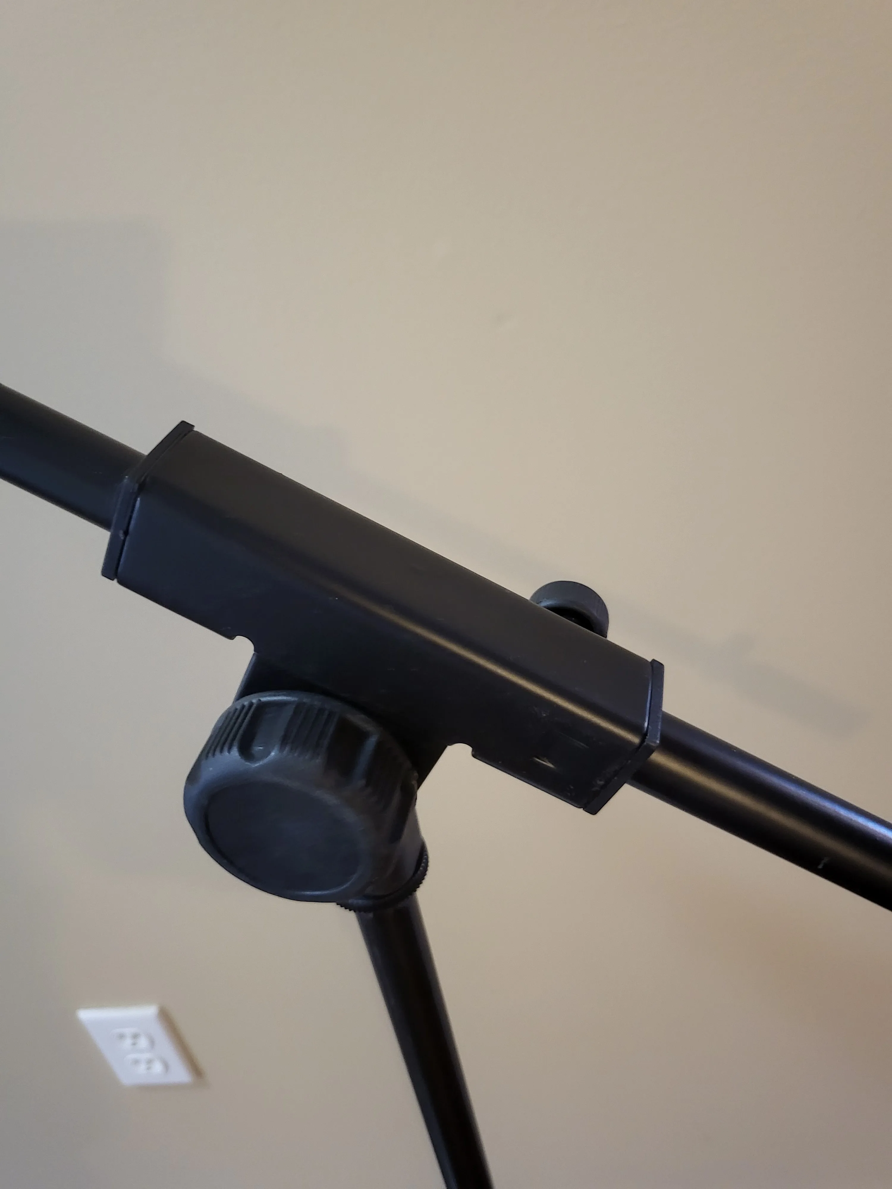 Brand New Black Microphone Stand Tripod Boom, Height Adjustable image indicator(3)