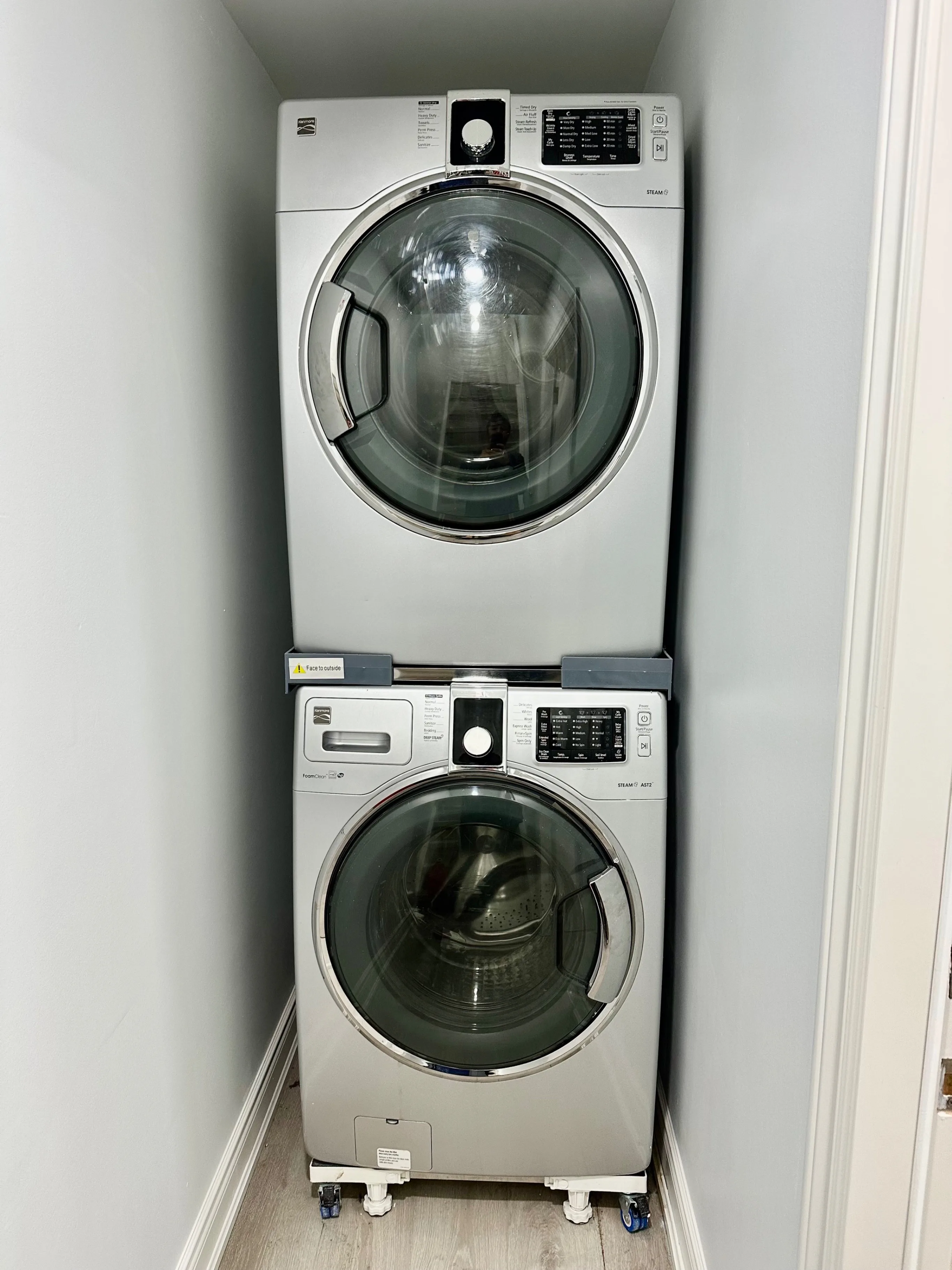 2 Beds 1 Bath Basement for Rent image indicator(7)