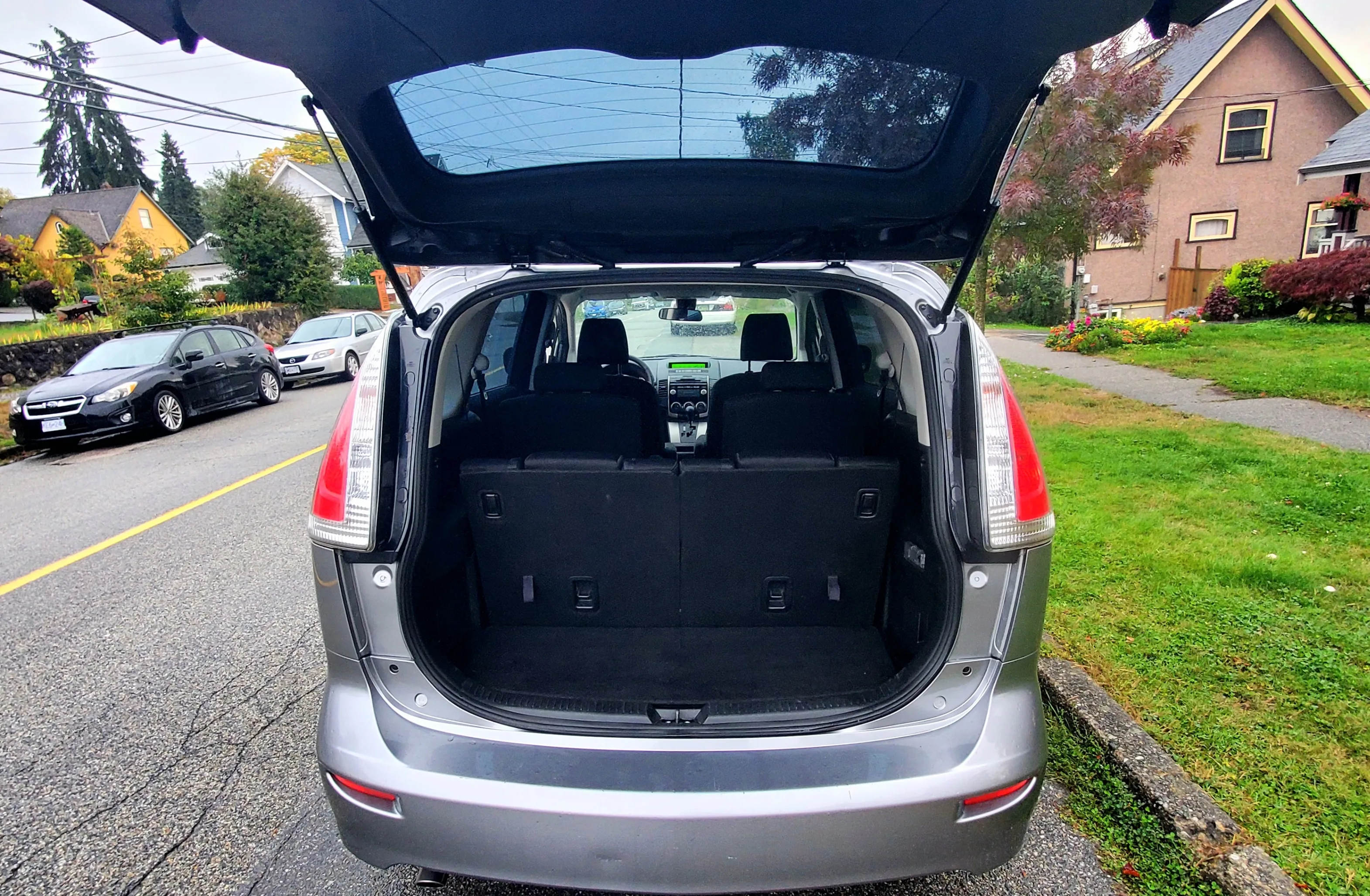 2010 Mazda MAZDA5 Grand Touring 4dr Wagon AUTO image indicator(5)