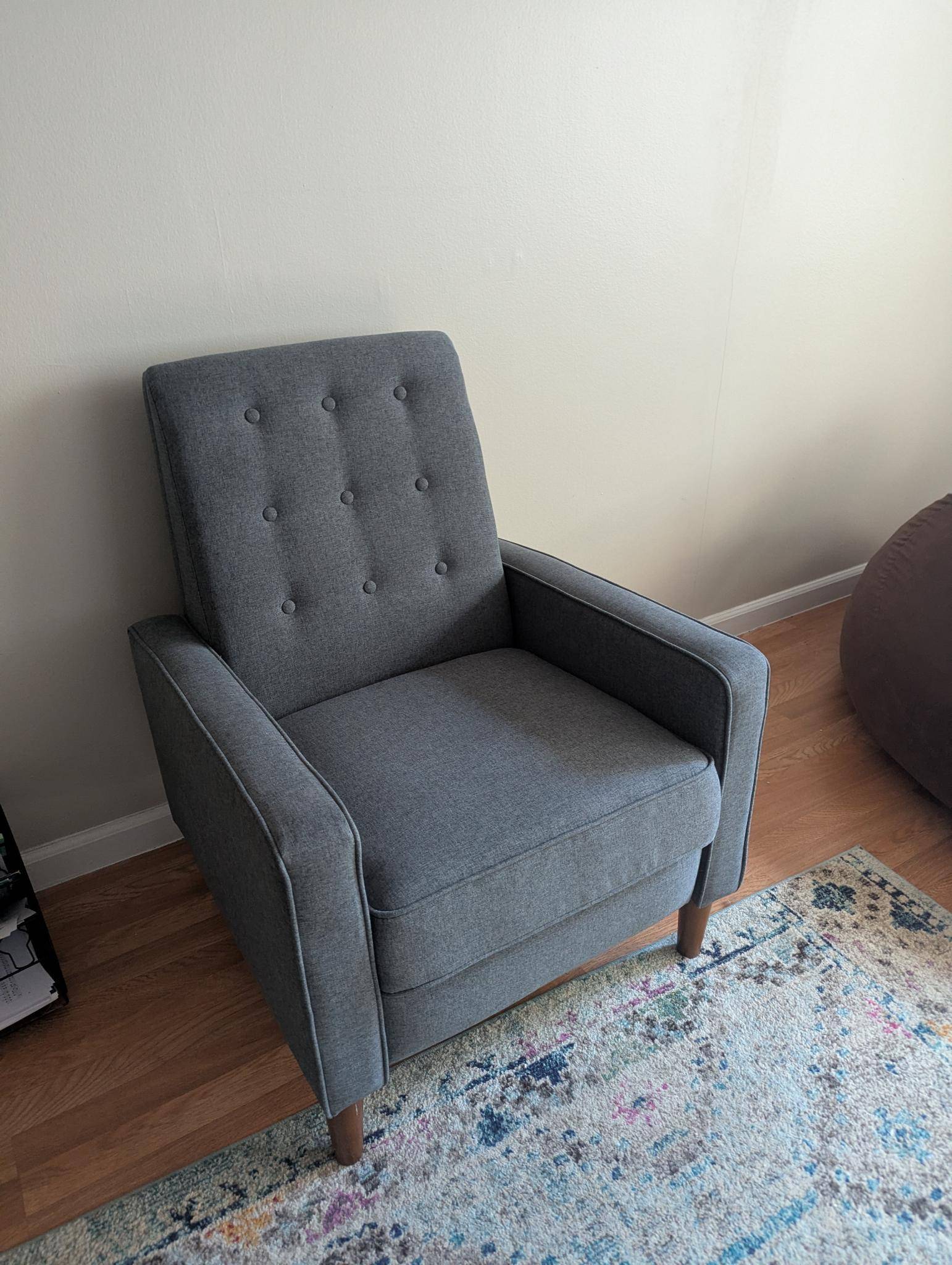 Reclining Lounge Chair
