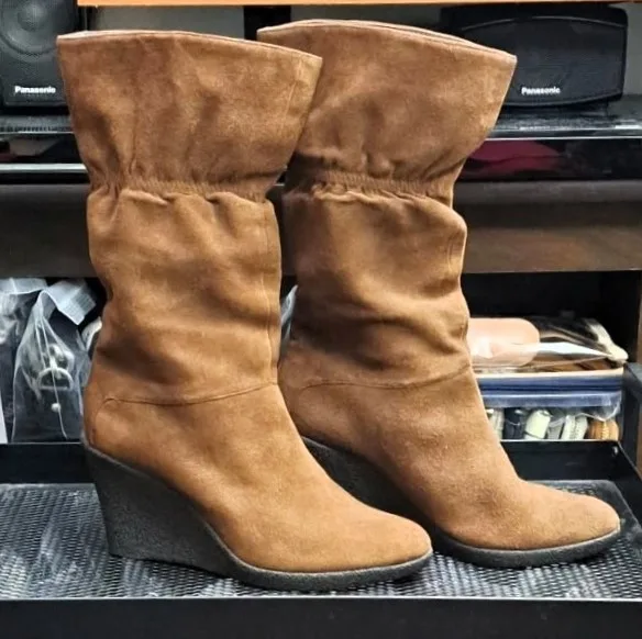 Enzo Angiolini Women's Suede Leather Wedge Boots Used Like New