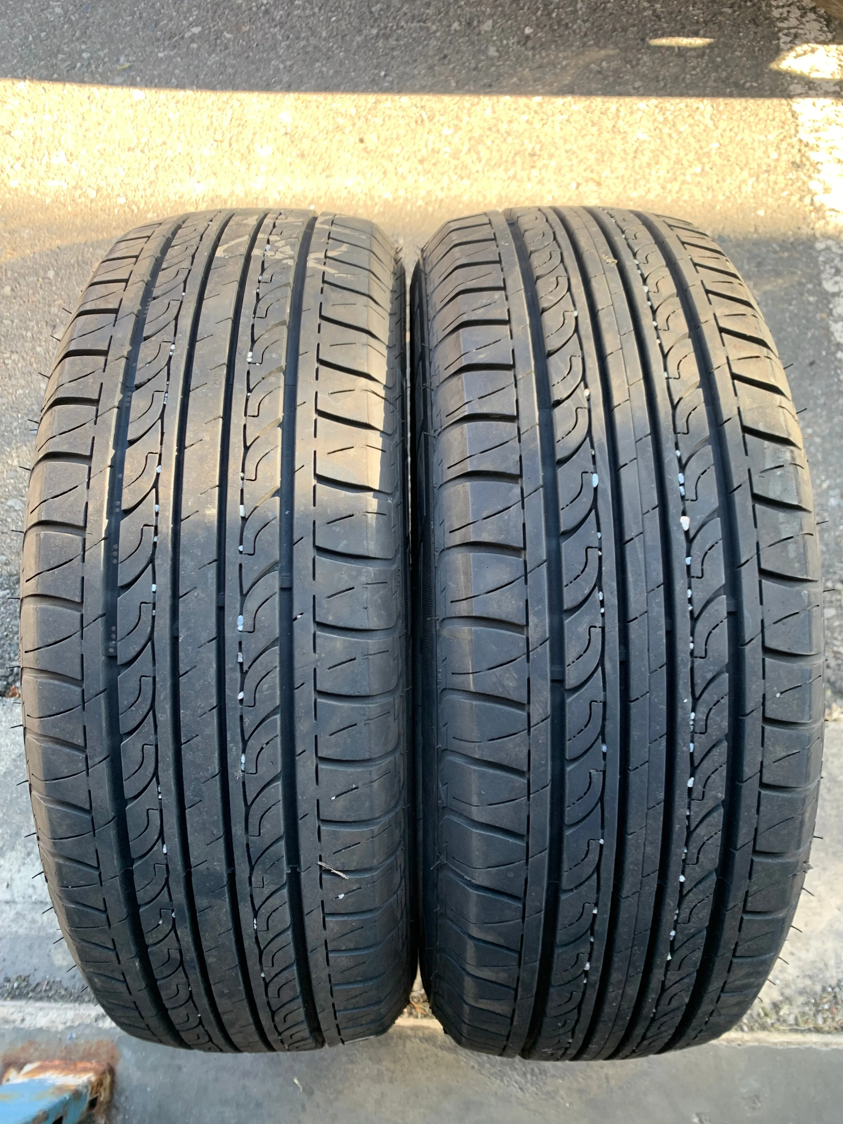 Pair of 185/60/14 82H M+S Centara Vanti Touring Z3 w 75% tread thumbnail