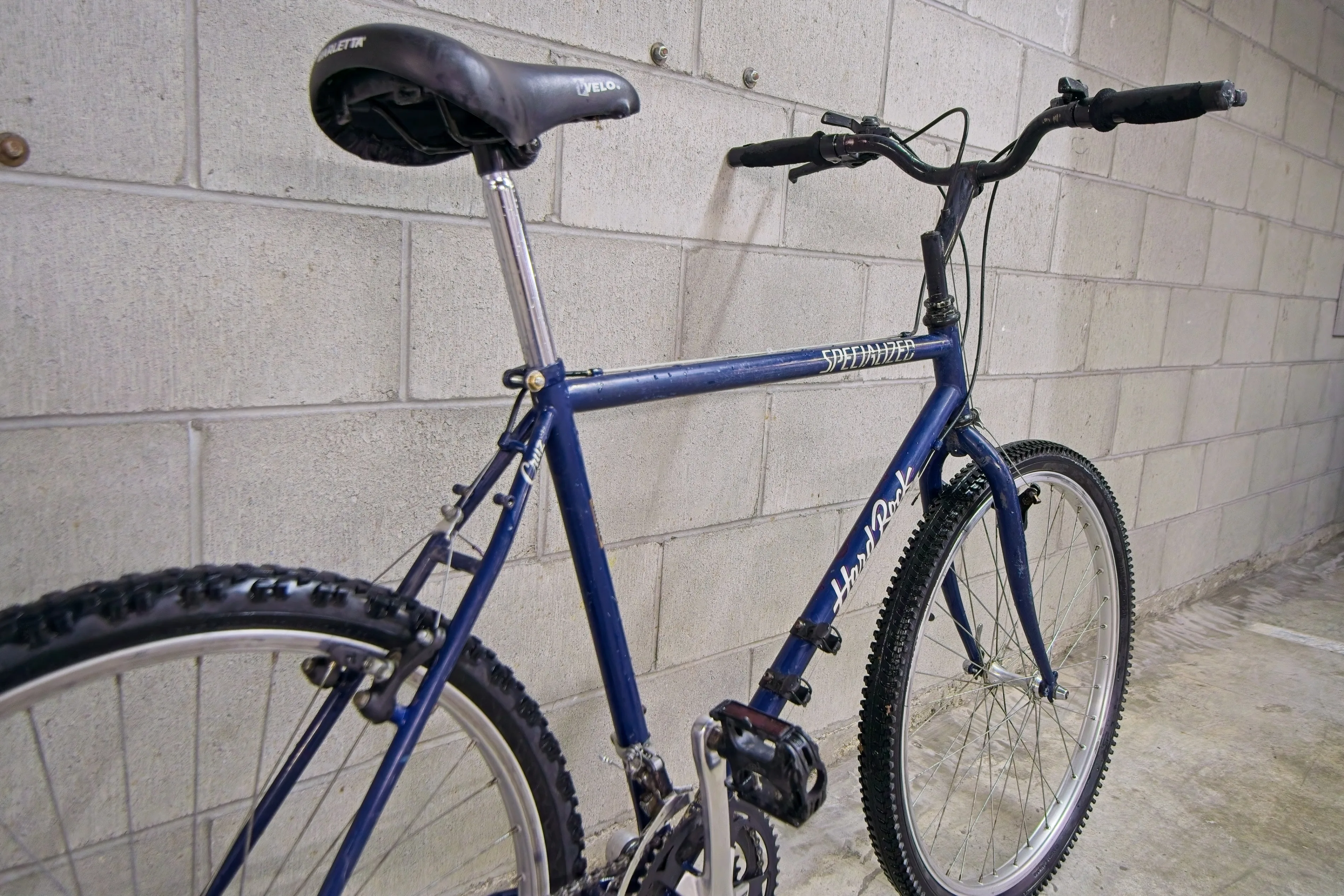 🚲 90s Specialized Hardrock – Great Condition! image indicator(2)