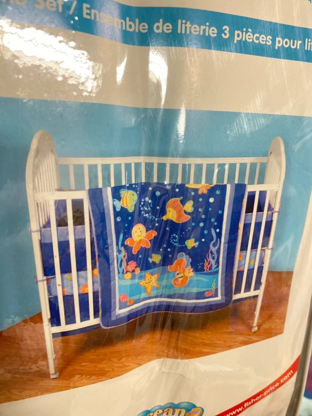 Ocean Wonders Fisher Price 3 Piece Crib Set image indicator(6)