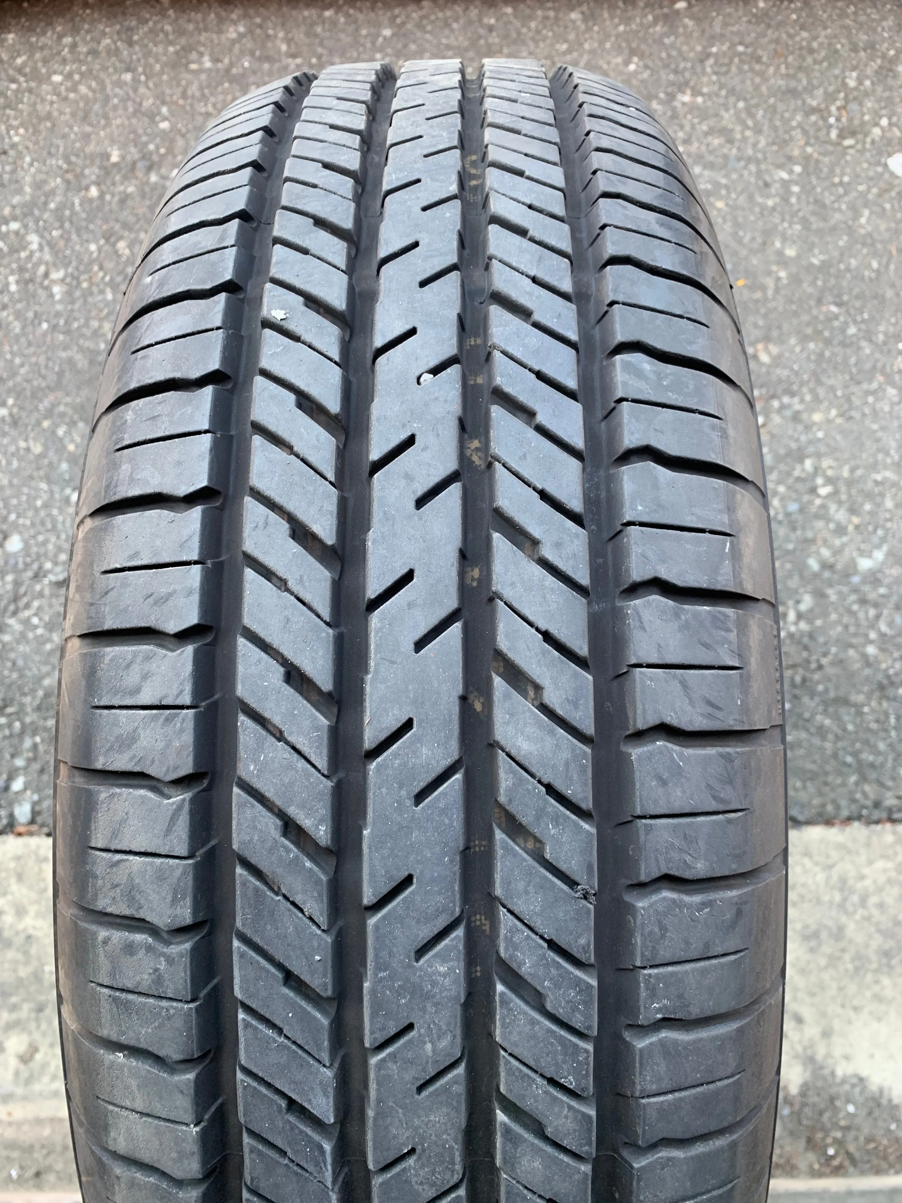 Pair of 225/60/17 Yokohama Geolandar G91F with over 95% tread thumbnail