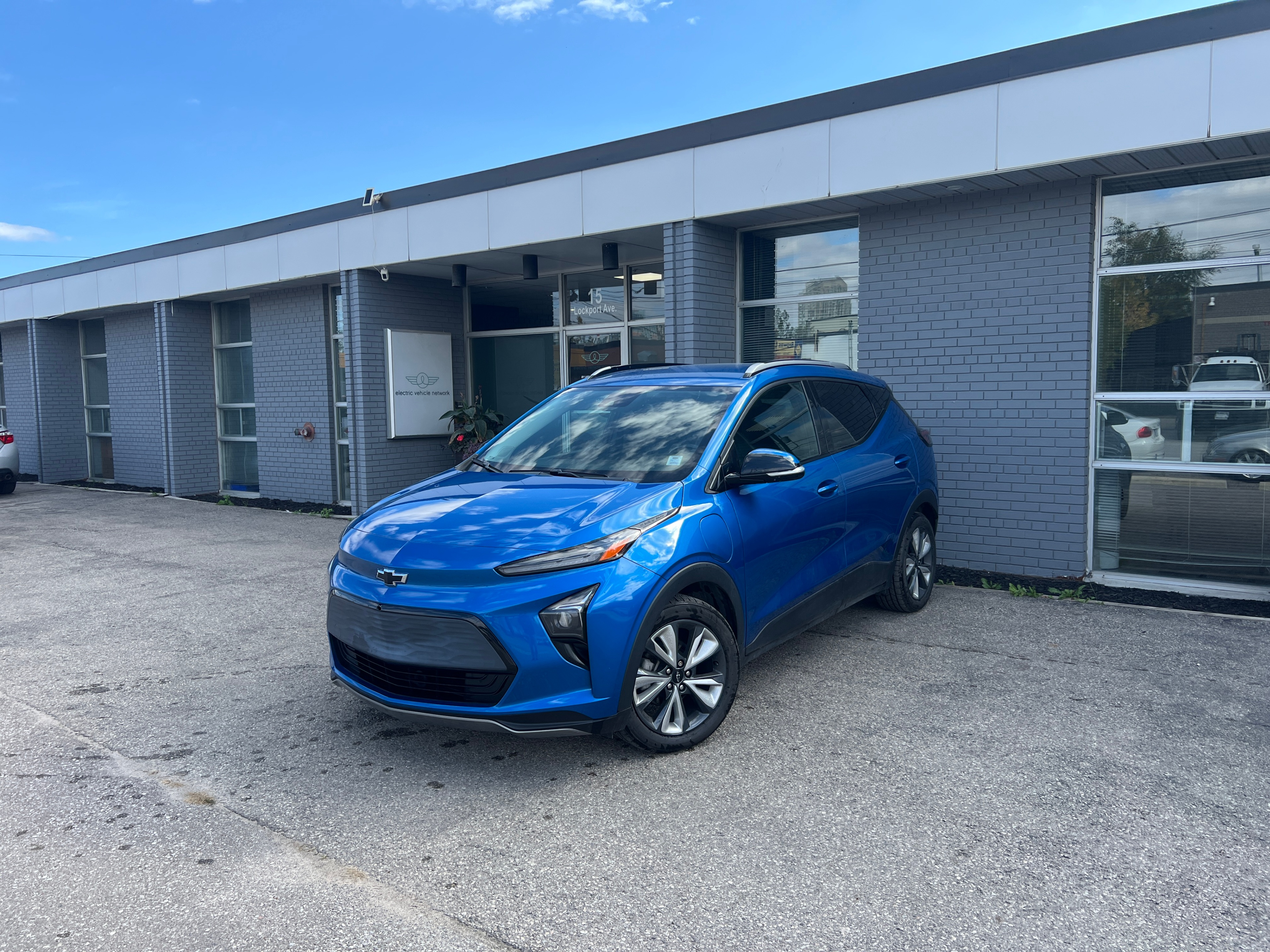 2022 Chevy Bolt EUV 1LT - photo 2